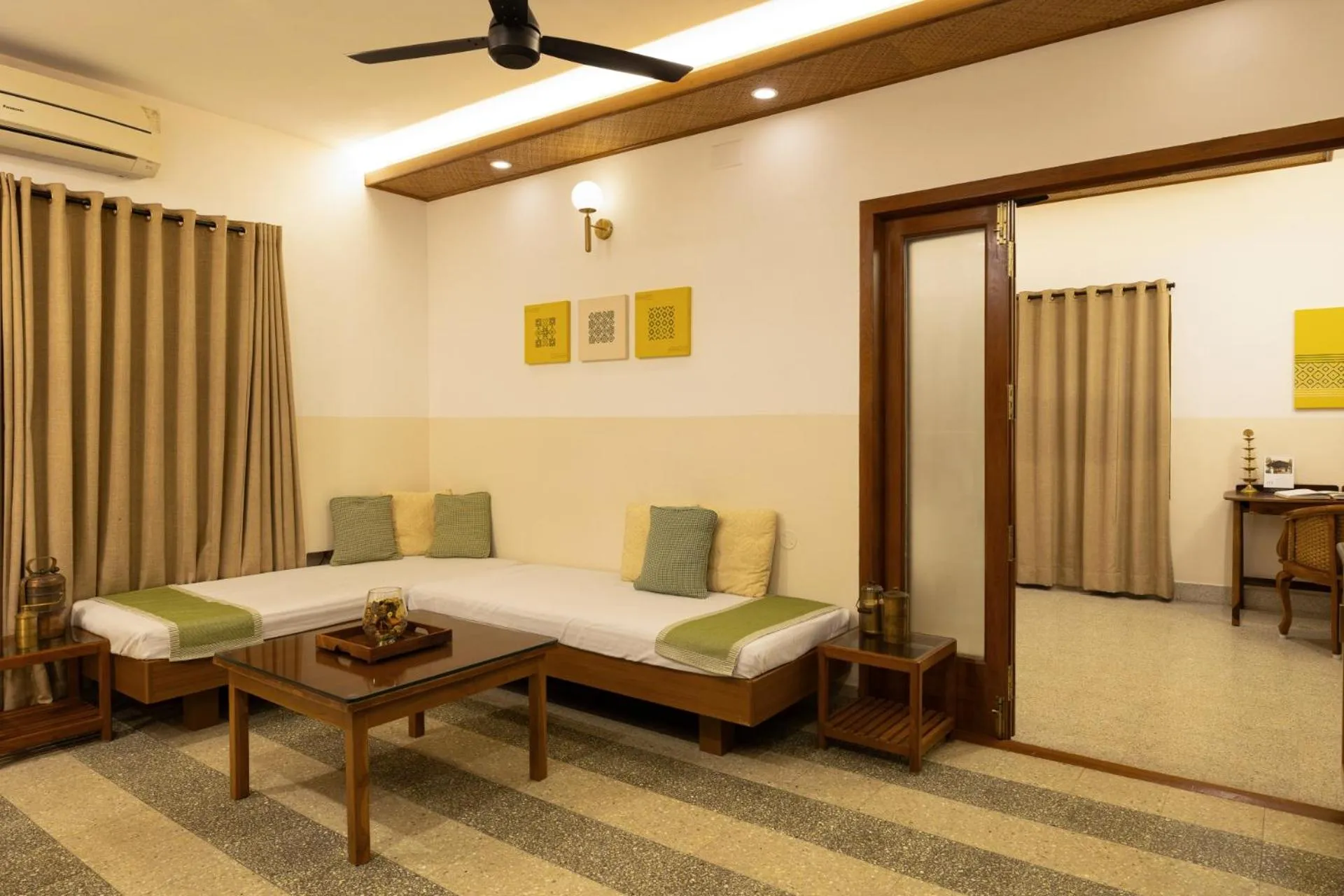 Living room, Bed in Hanu Reddy Residences, Poes Garden - Boutique Urban Retreat