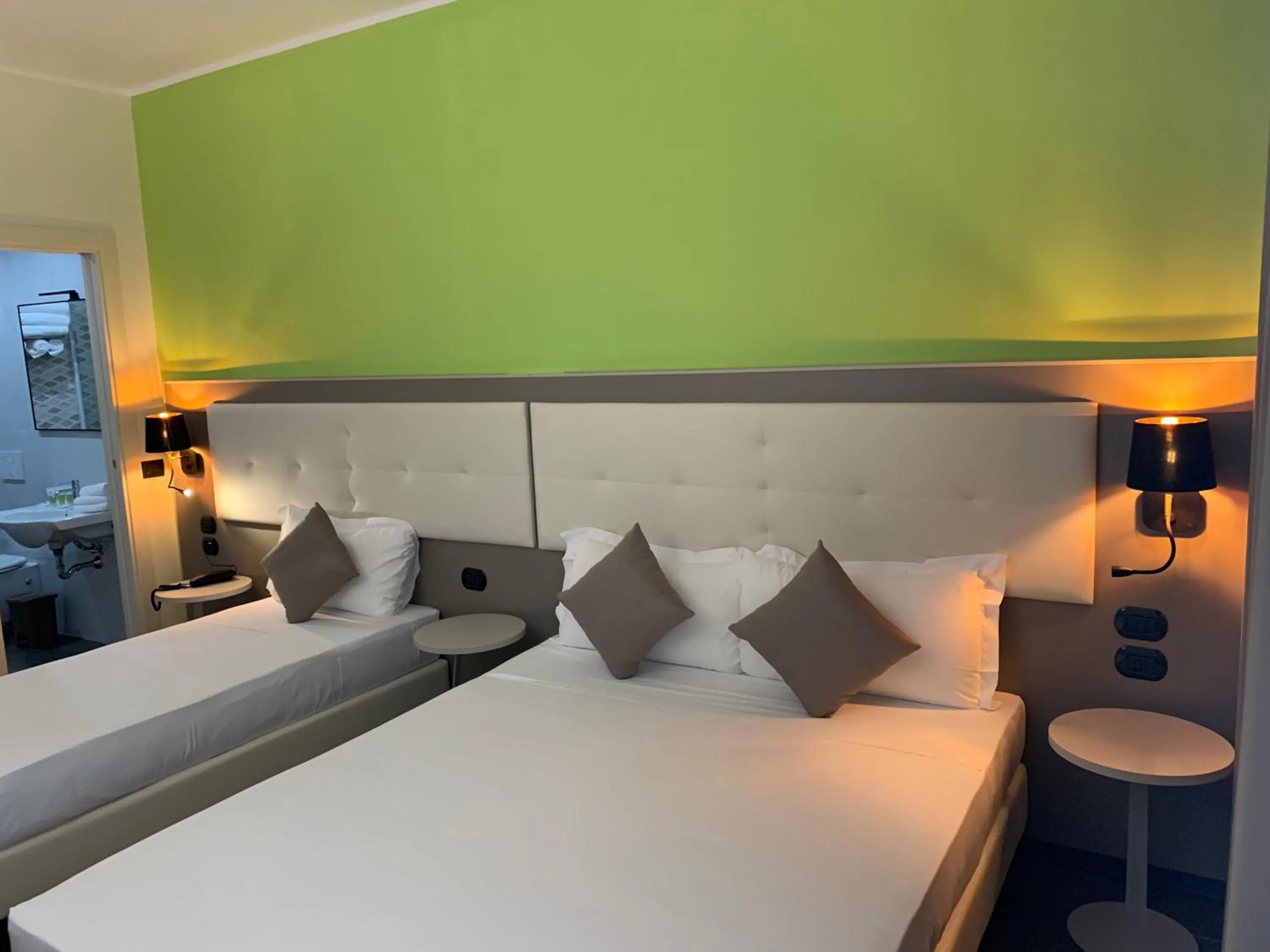 Bedroom, Bed in Hotel Stradivari