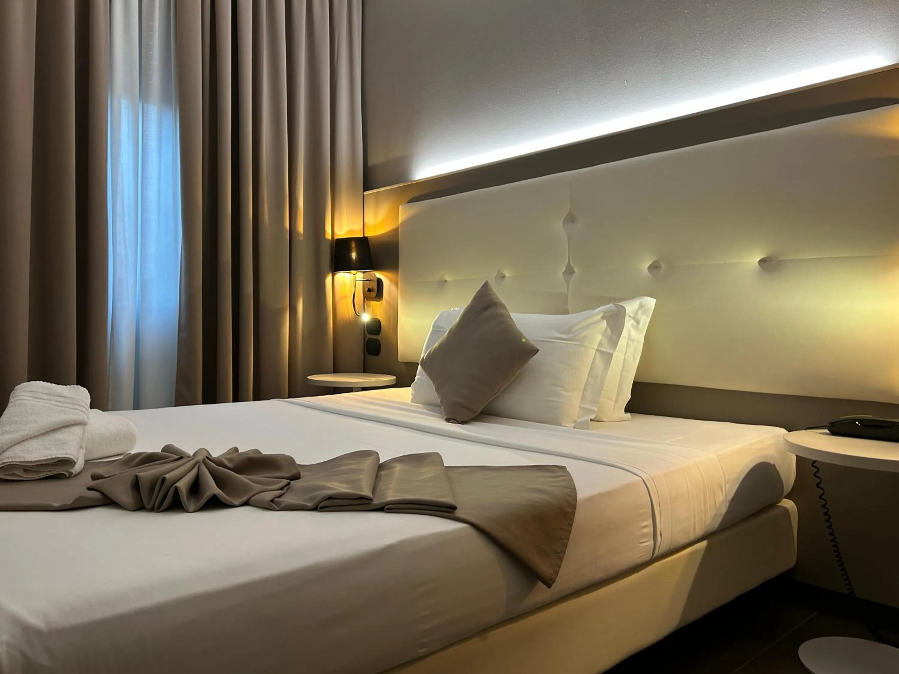 Bedroom, Bed in Hotel Stradivari