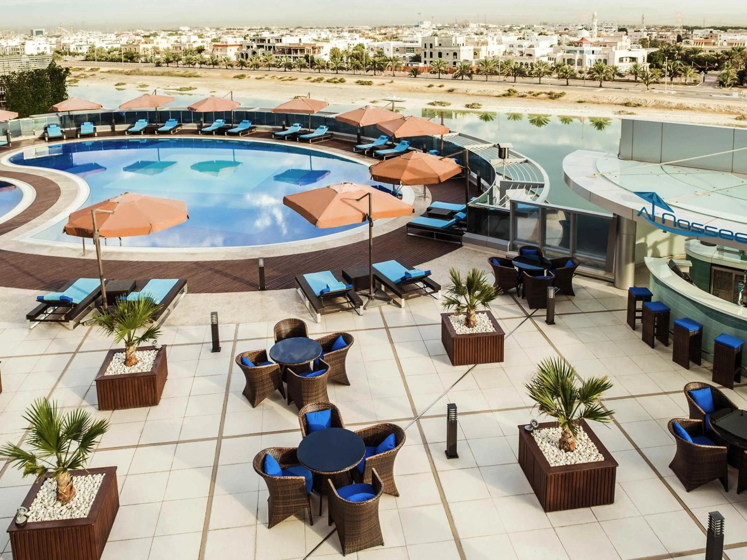 Restaurant/places to eat in Ibis Abu Dhabi Gate