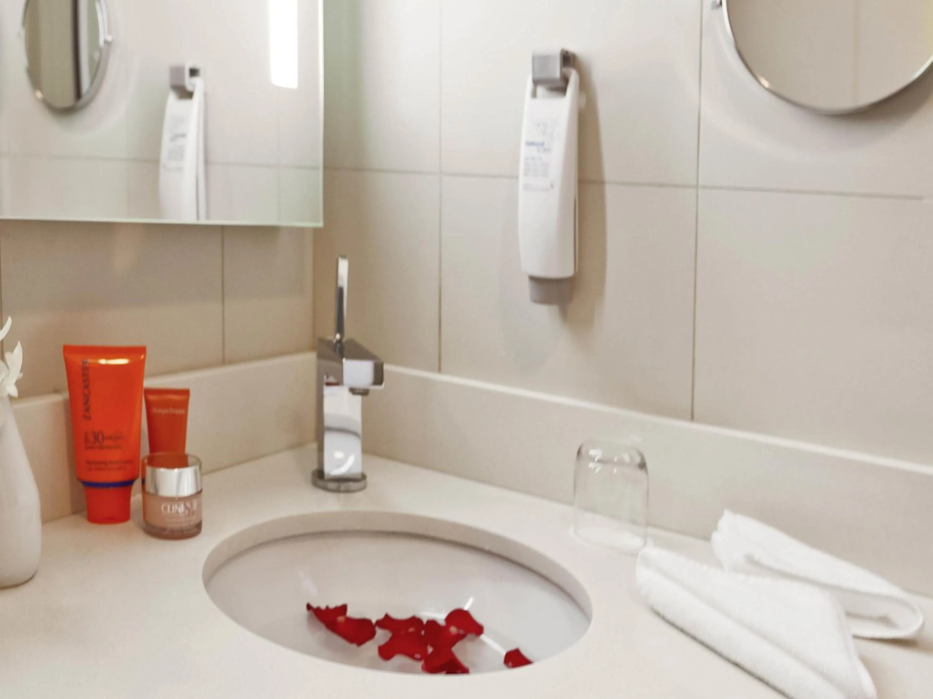 Bedroom in Ibis Abu Dhabi Gate