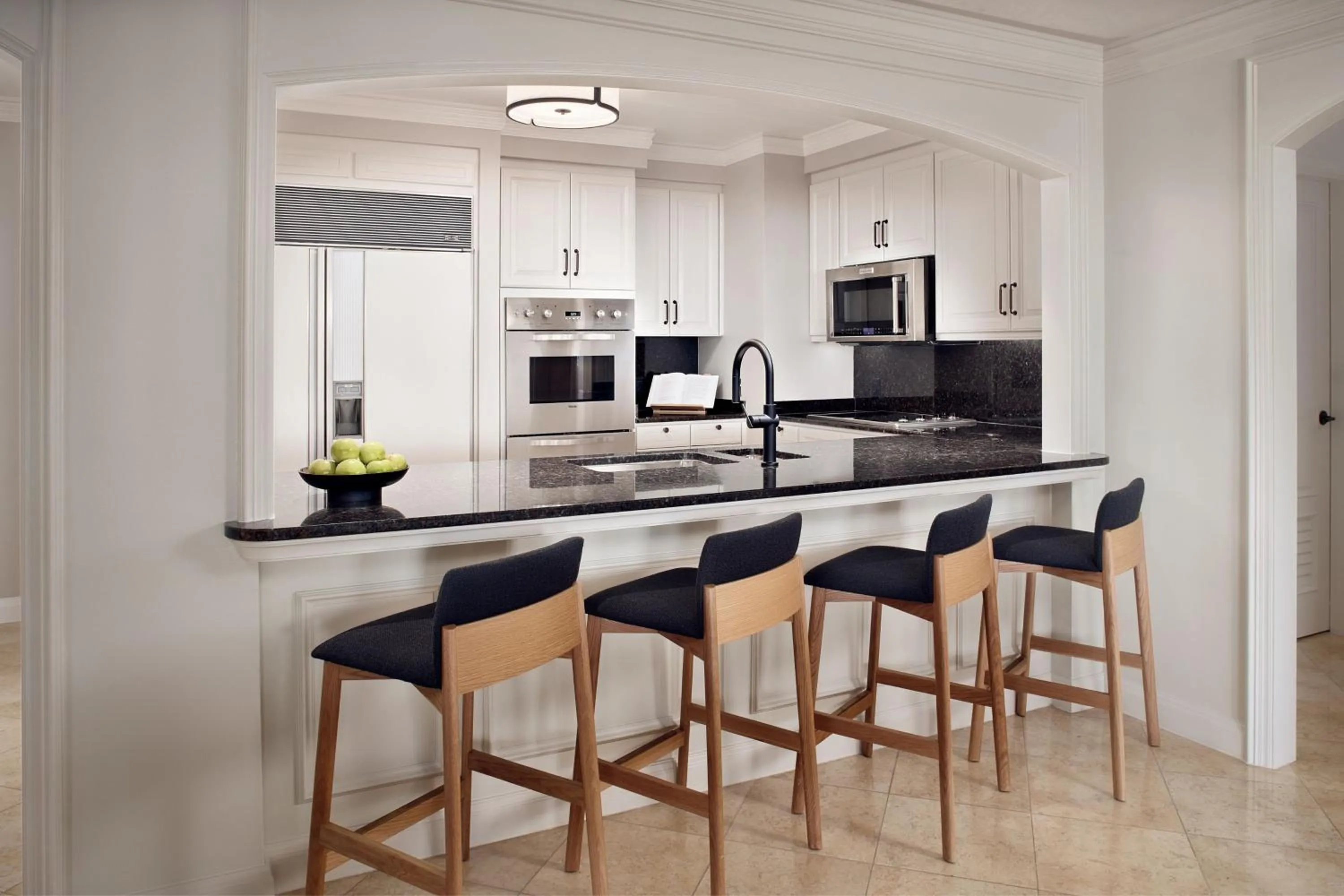 Lounge or bar in The Ritz-Carlton, Grand Cayman