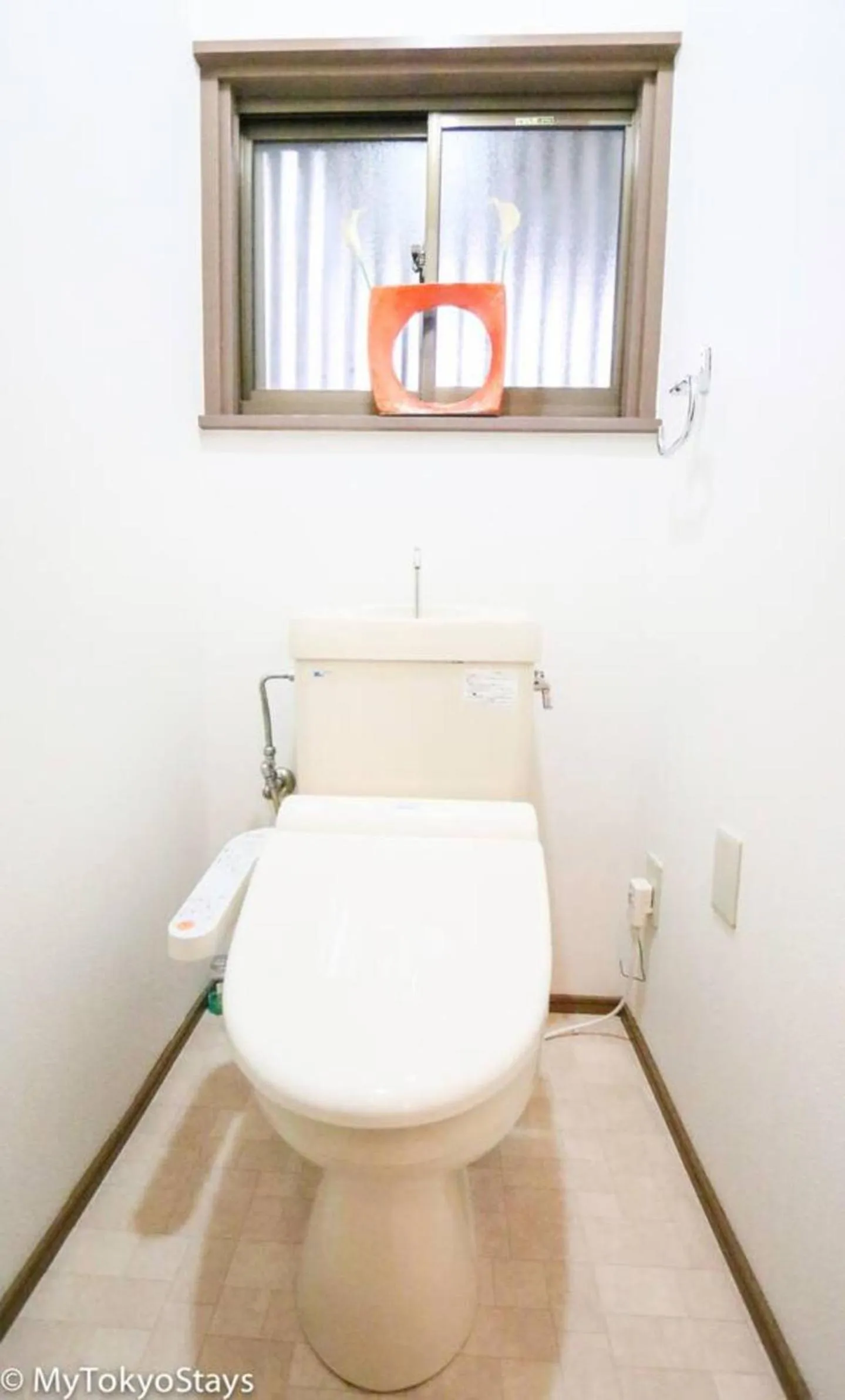 Toilet in Simabaradaimon Umenotoan