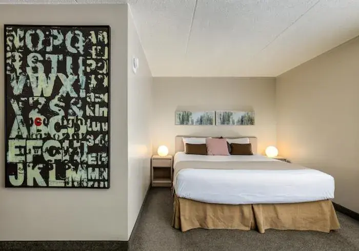 King Studio in Heritage Inn Hotel & Convention Centre - Taber King Studio in Heritage Inn Hotel & Convention Centre - Taber