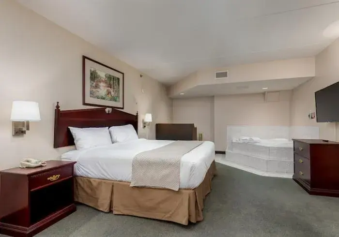 Executive Suite in Heritage Inn Hotel & Convention Centre - Taber Executive Suite in Heritage Inn Hotel & Convention Centre - Taber