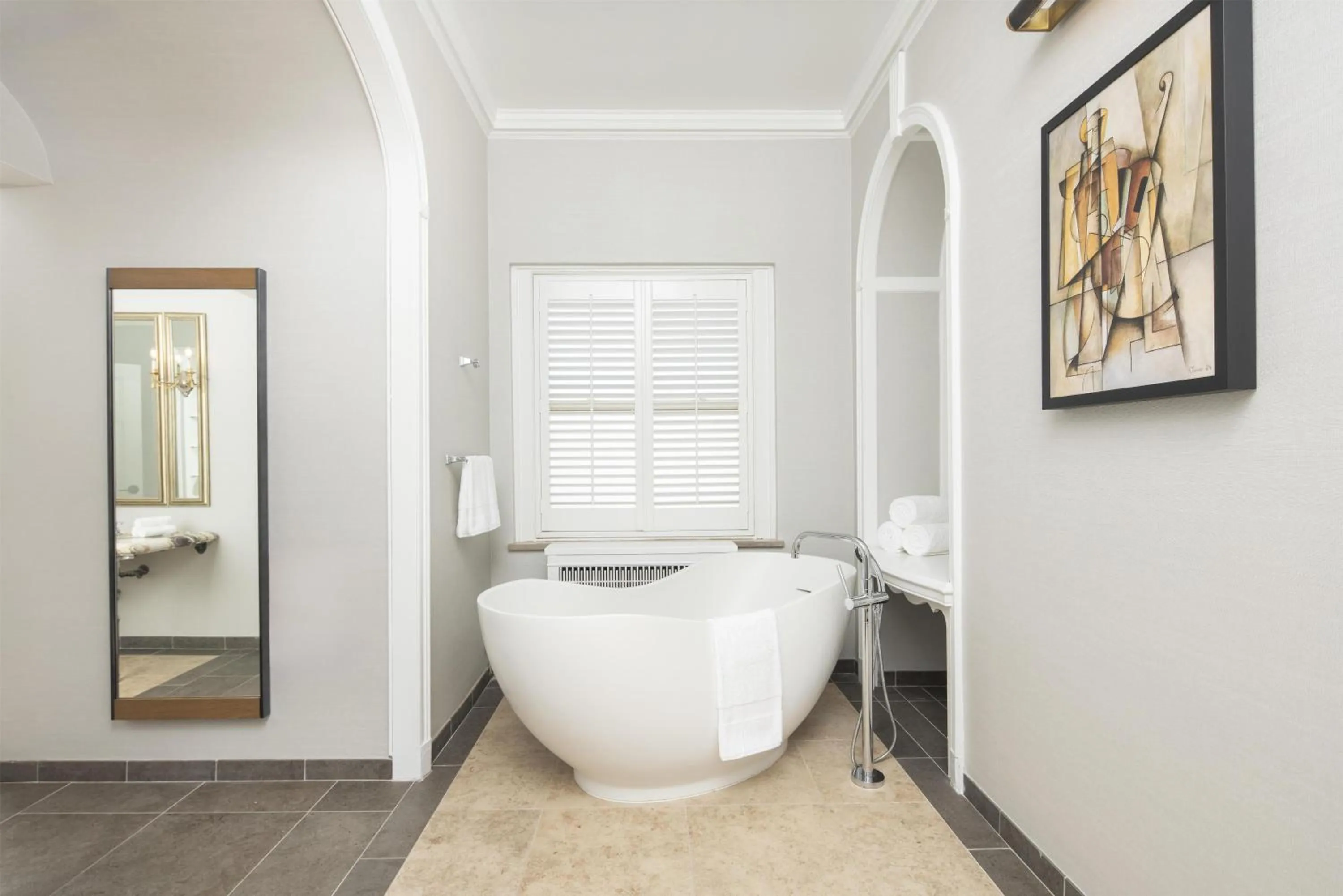 Bathroom in Hilton Milwaukee