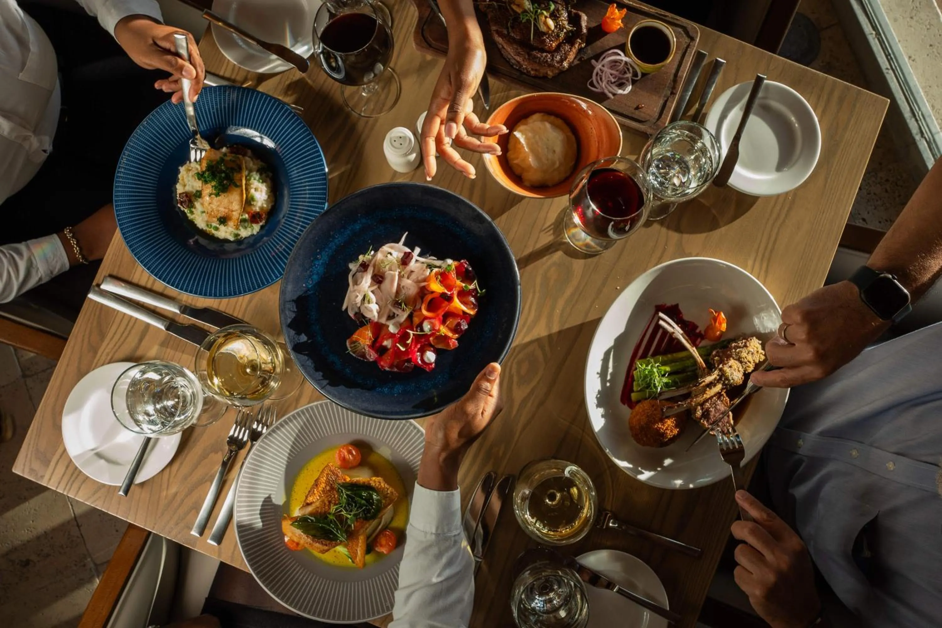 Restaurant/places to eat in Scrub Island Resort, Spa & Marina