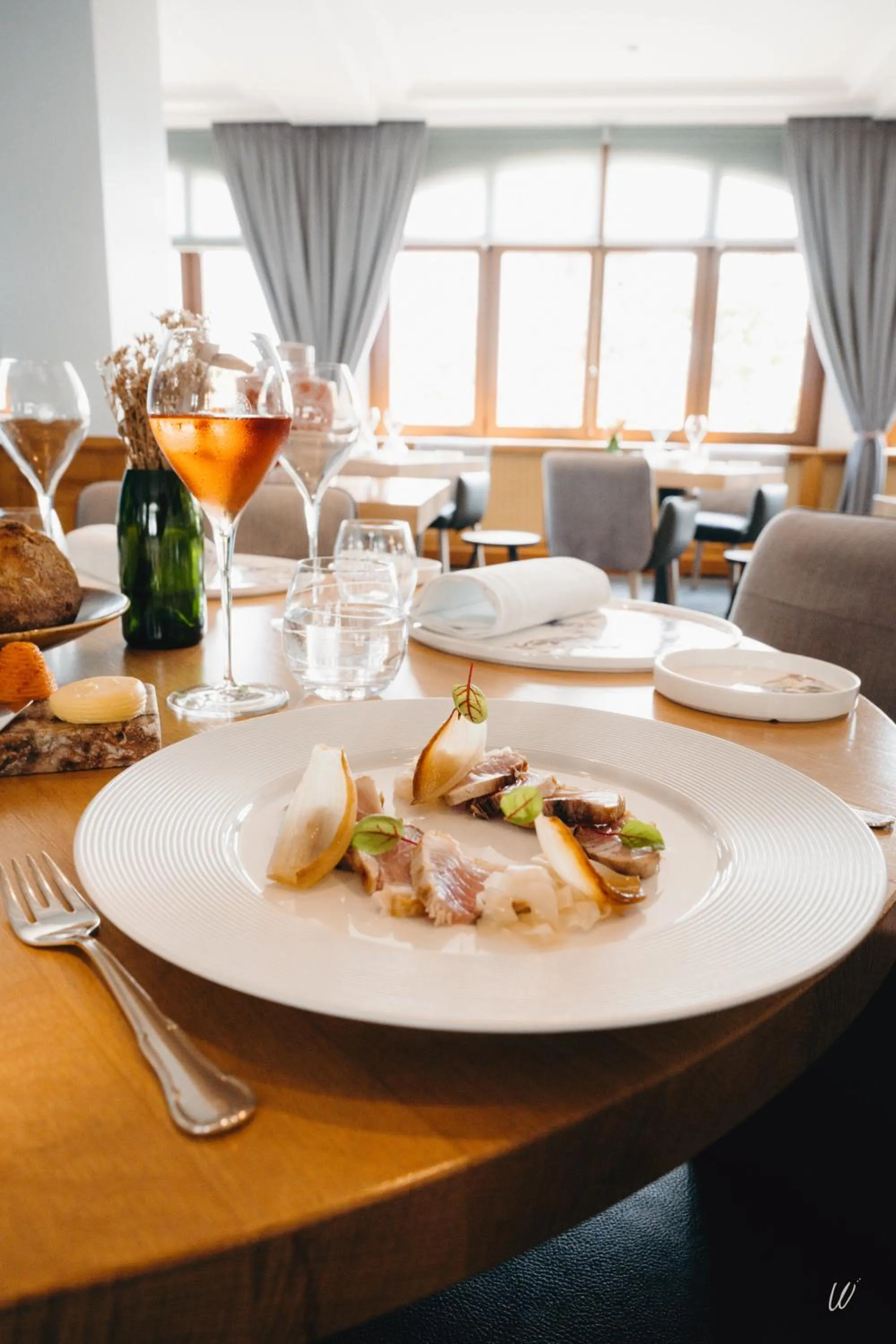 Restaurant/places to eat in Armes de Champagne Hôtel & Spa