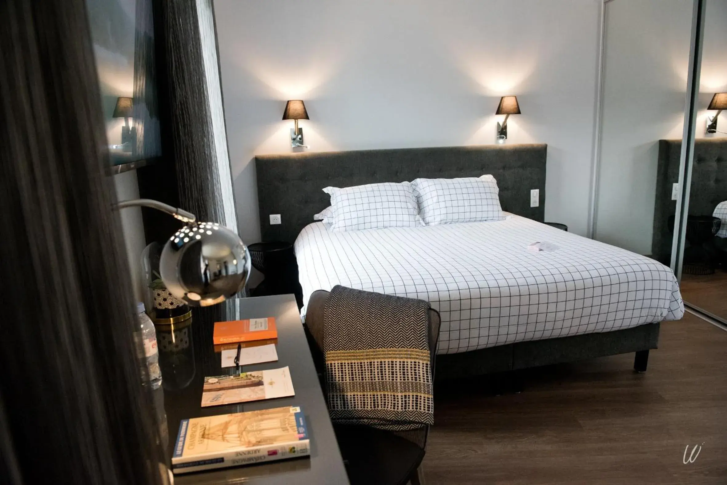 Deluxe Room in Armes de Champagne Deluxe Room in Armes de Champagne