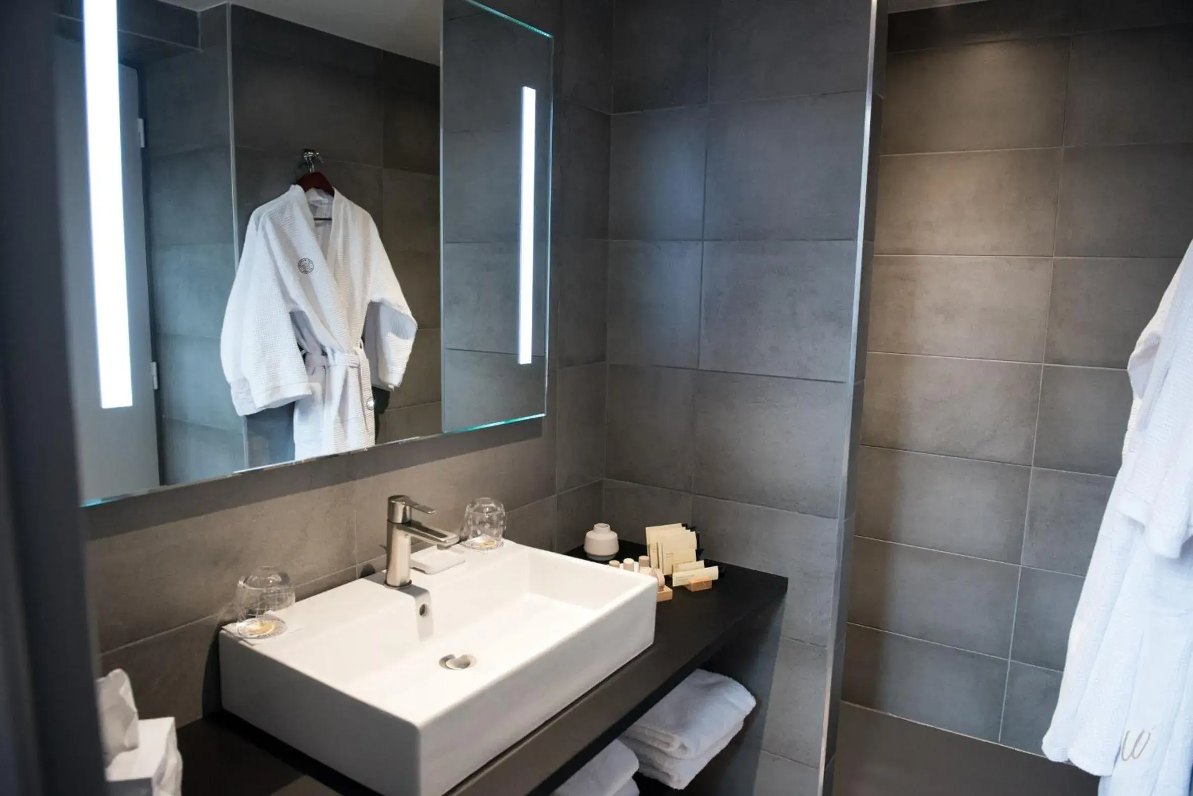 Double Room in Armes de Champagne Double Room in Armes de Champagne