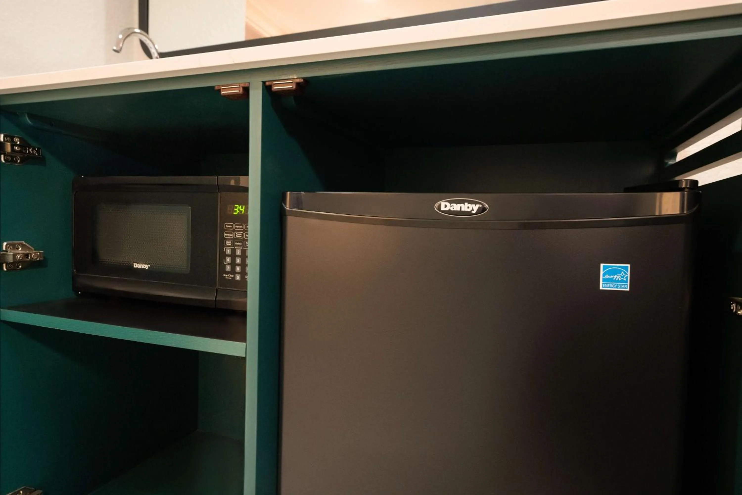 Photo of the whole room in Embassy Suites by Hilton Memphis East Germantown Area