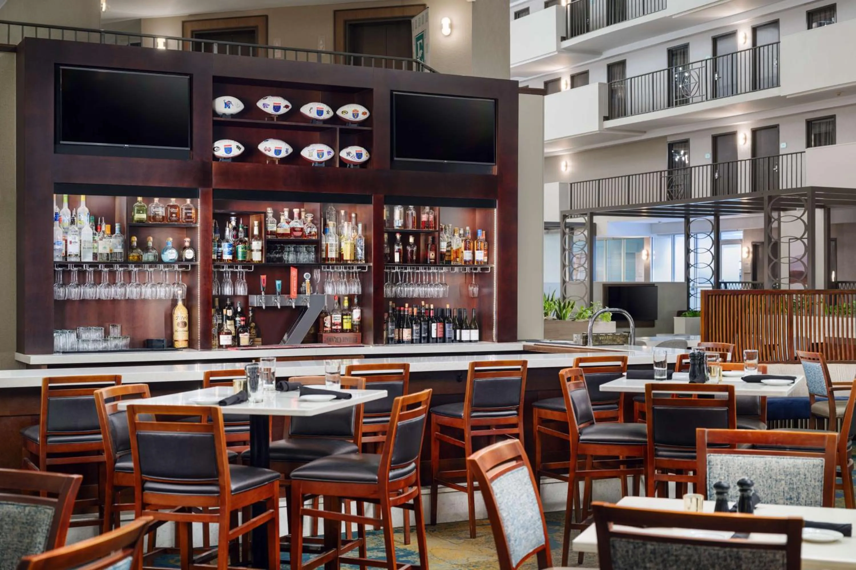 Lobby or reception in Embassy Suites by Hilton Memphis East Germantown Area