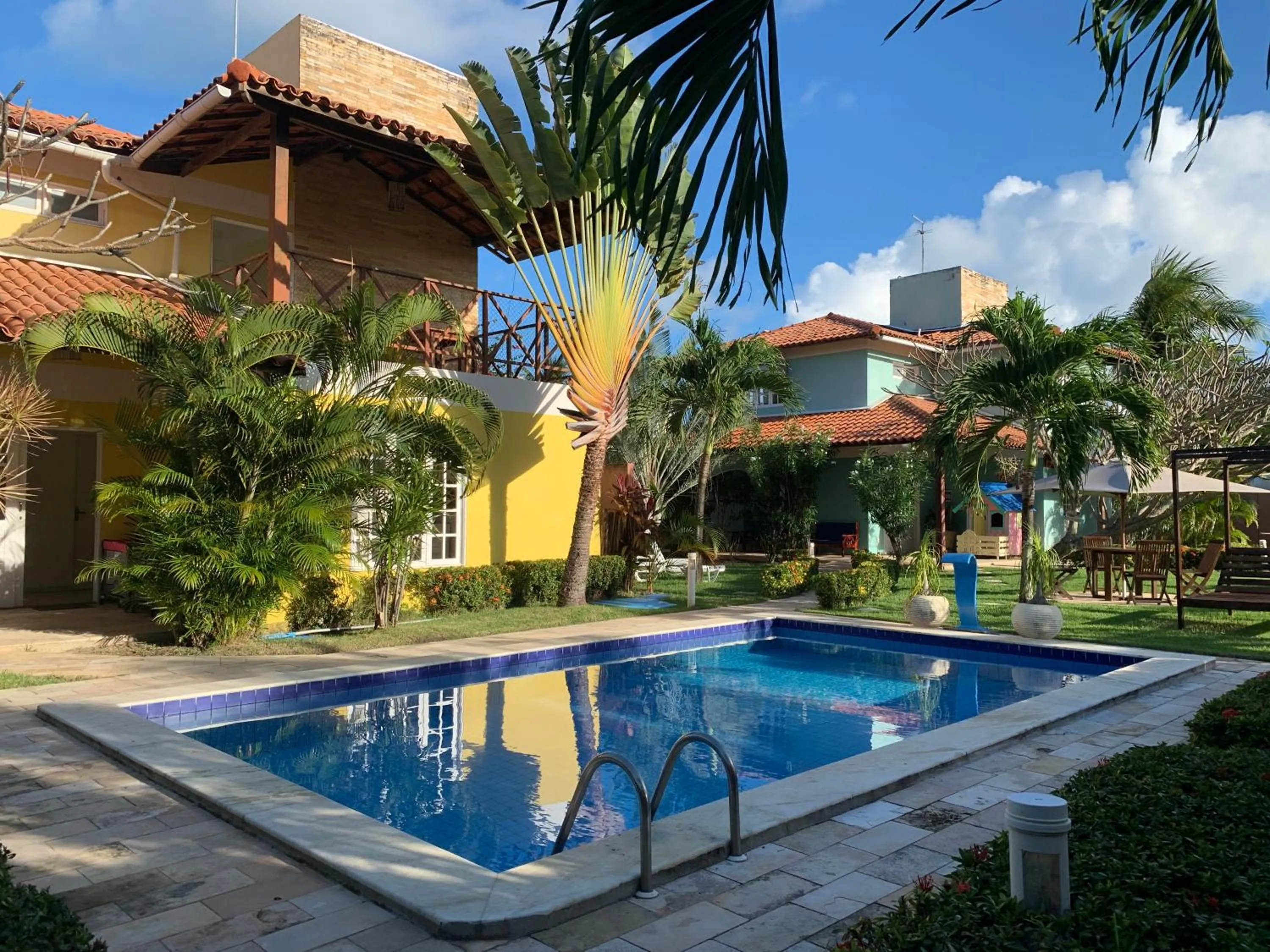 Swimming pool in La Dolce Vita Flat & Pousada