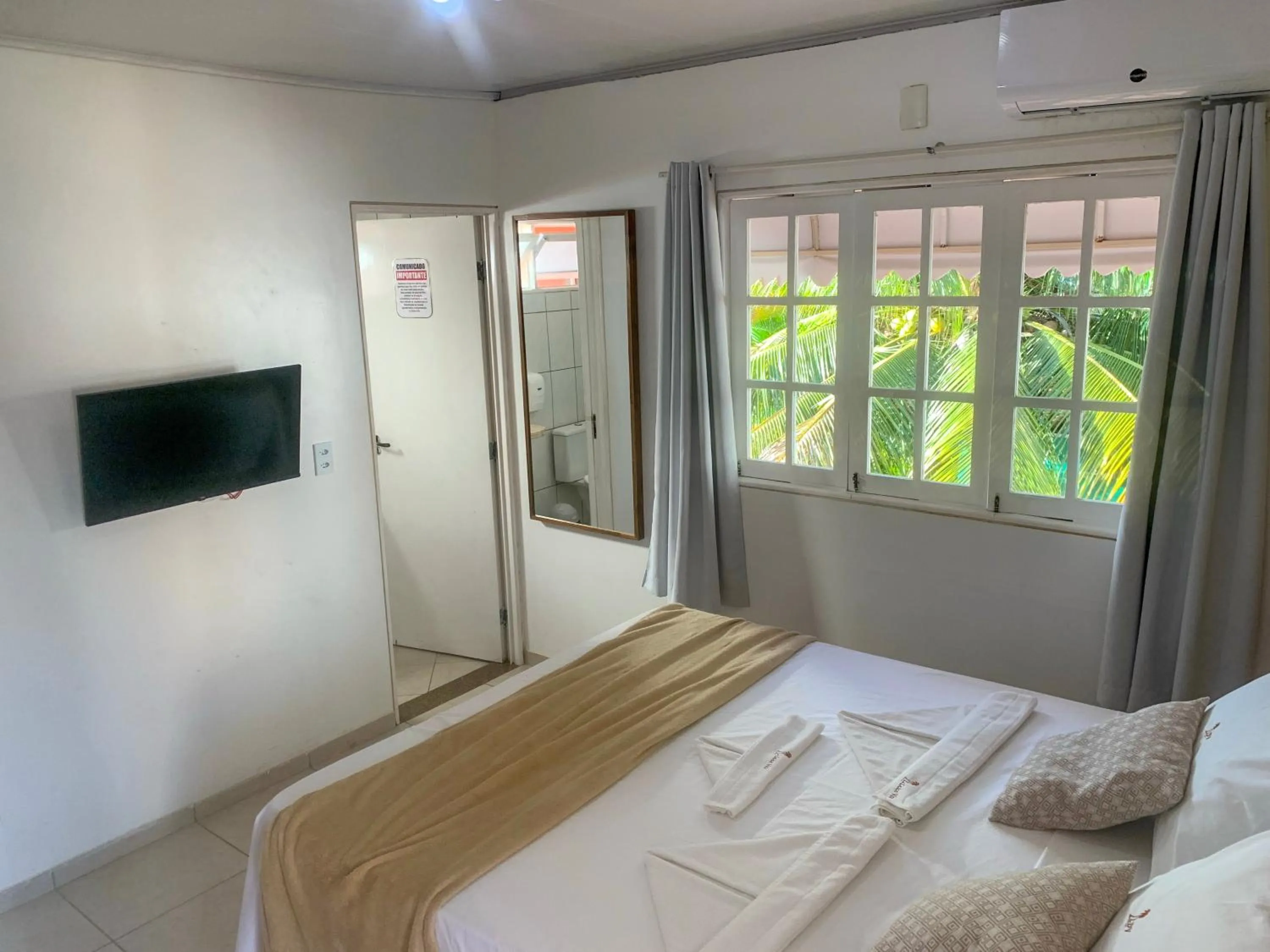 Photo of the whole room, Bed in La Dolce Vita Flat & Pousada