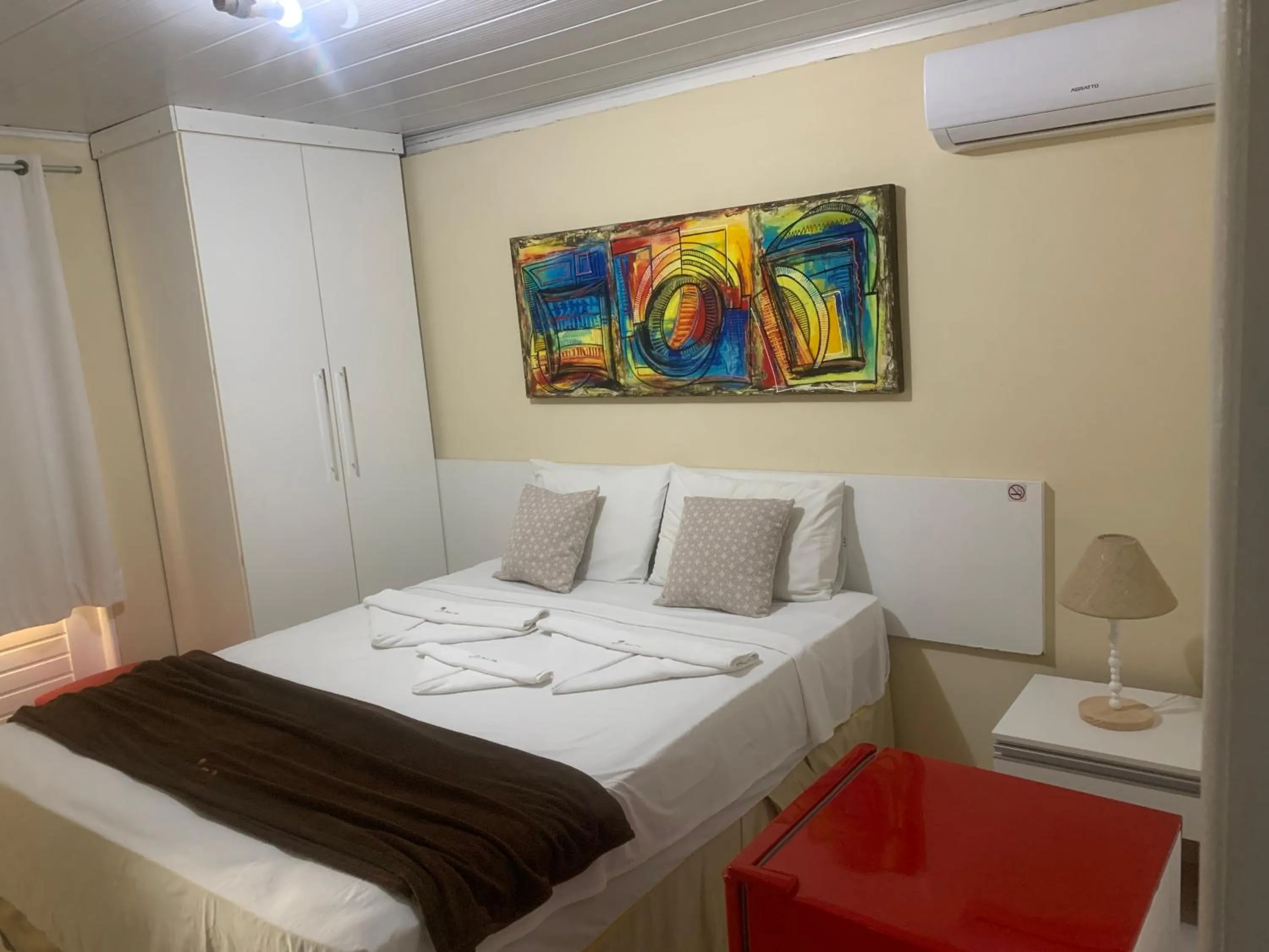 Bed in La Dolce Vita Flat & Pousada