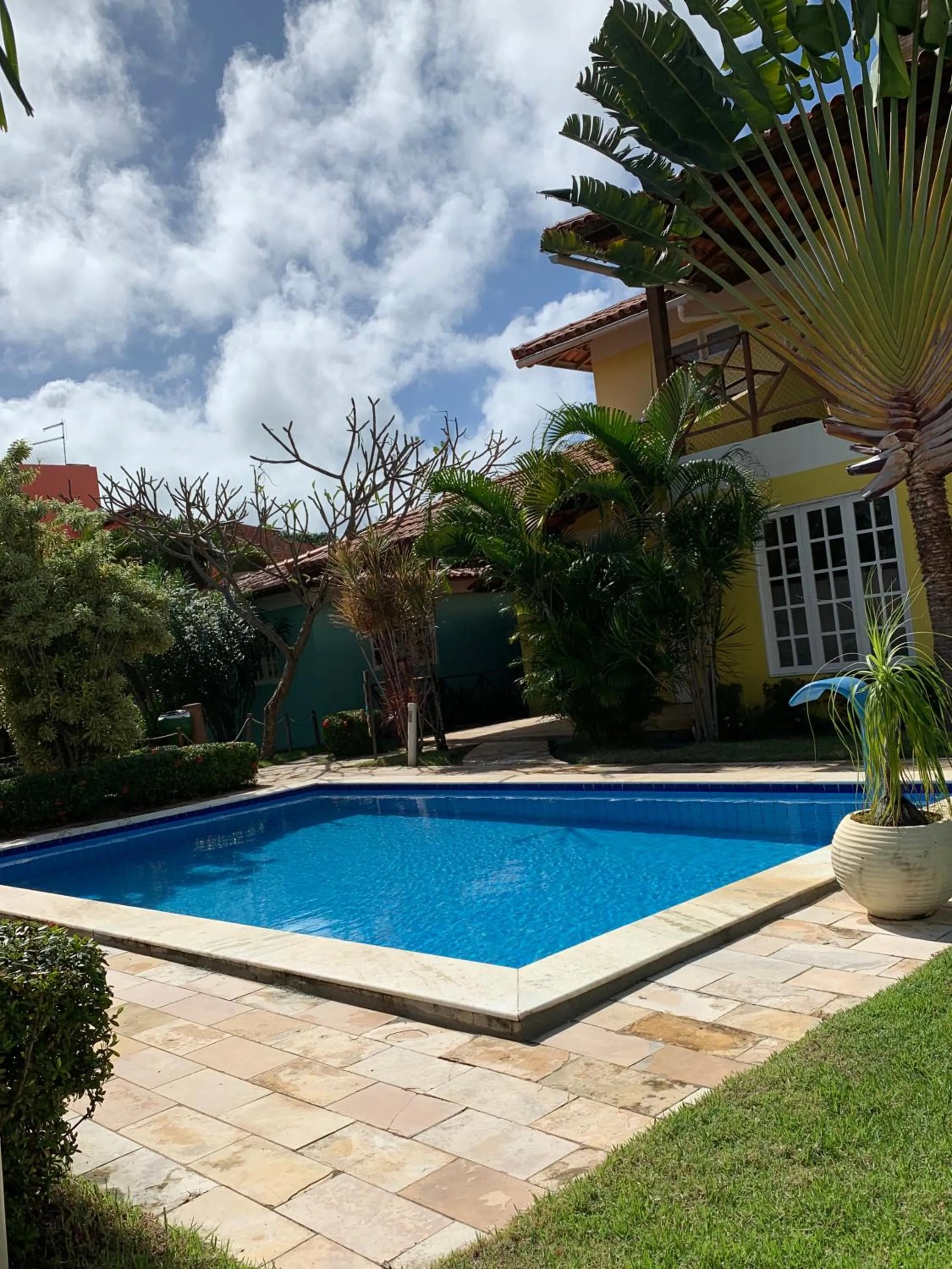 Swimming pool in La Dolce Vita Flat & Pousada