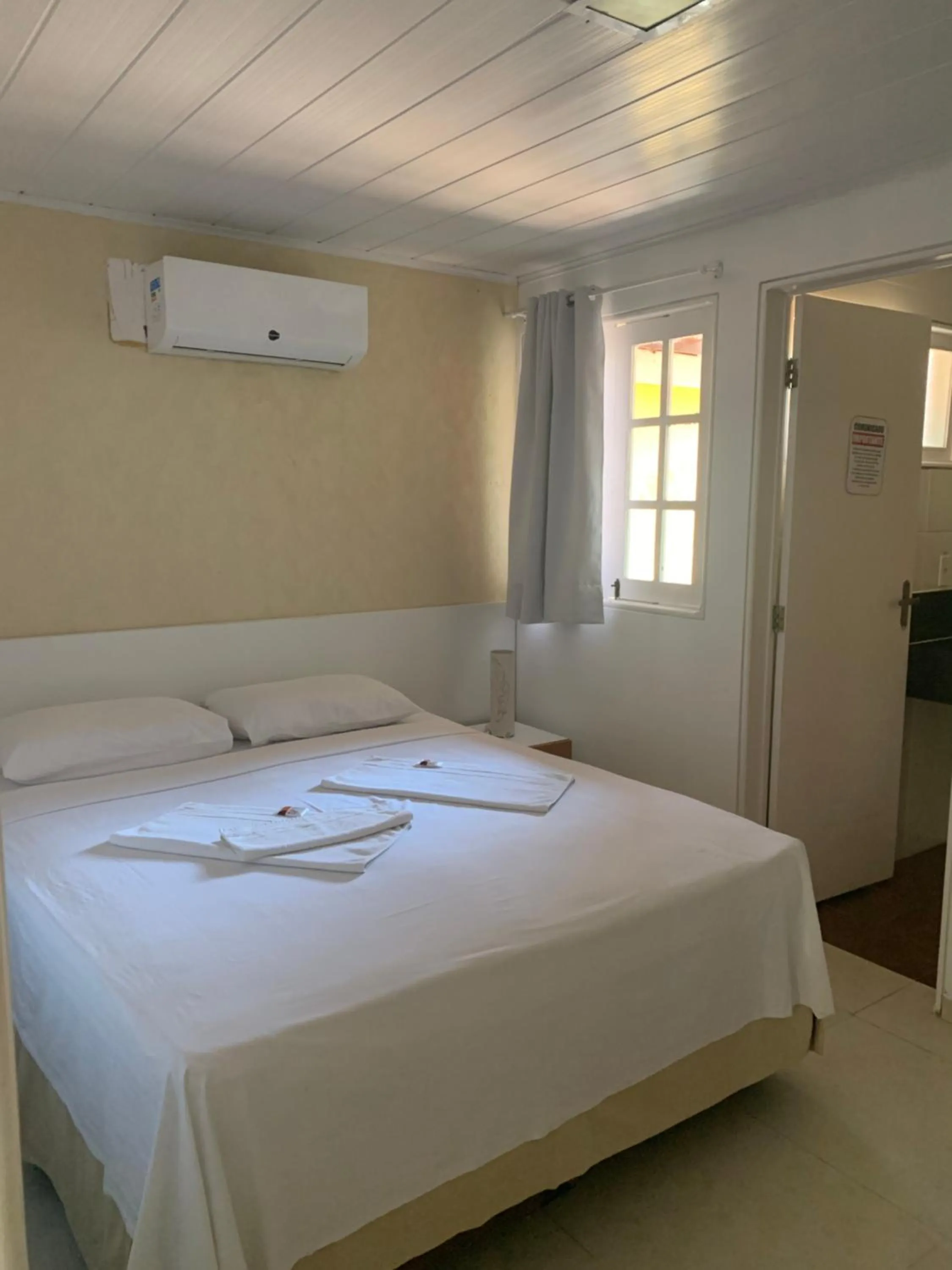 Photo of the whole room, Bed in La Dolce Vita Flat & Pousada