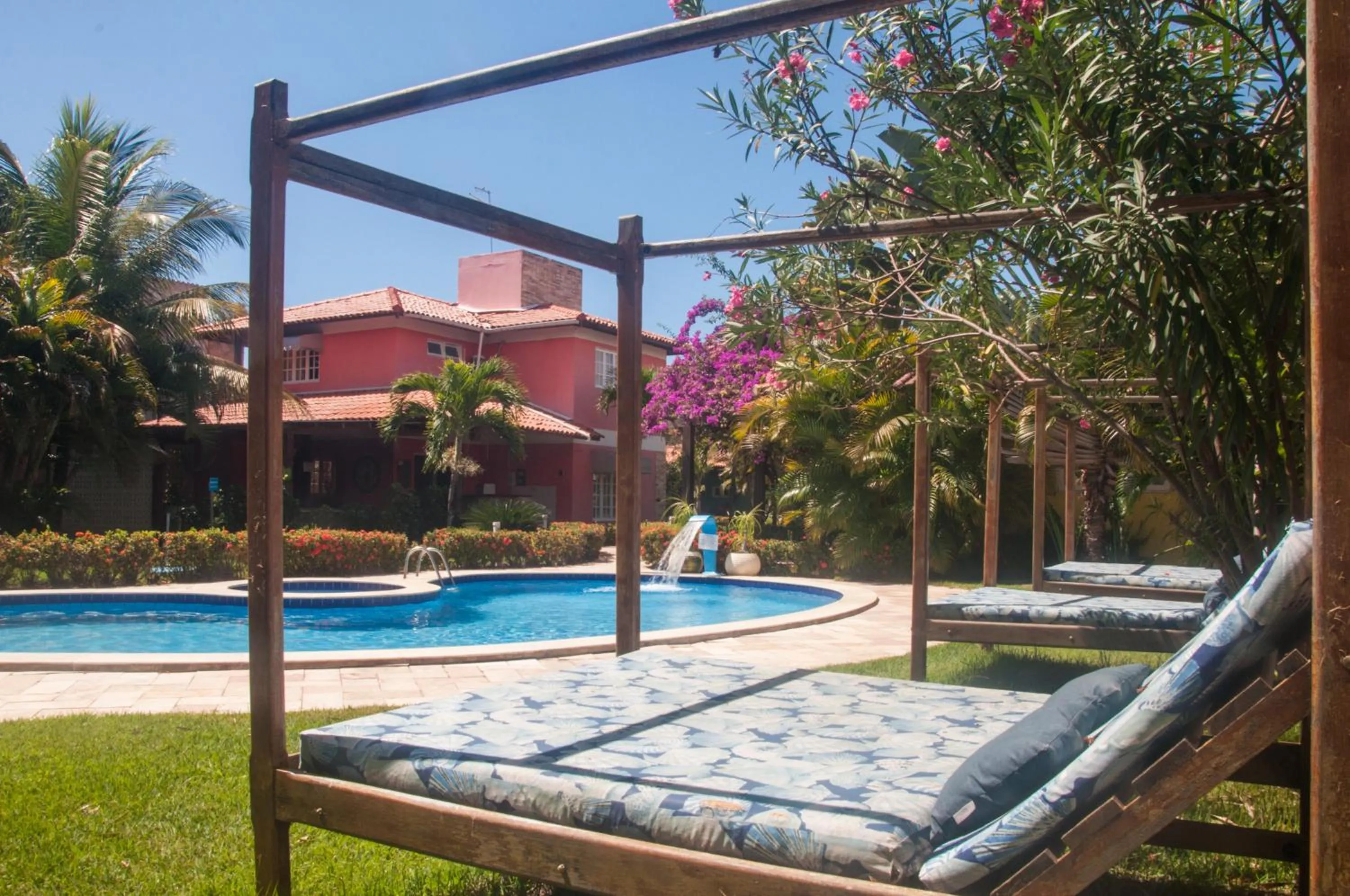 Swimming pool in La Dolce Vita Flat & Pousada