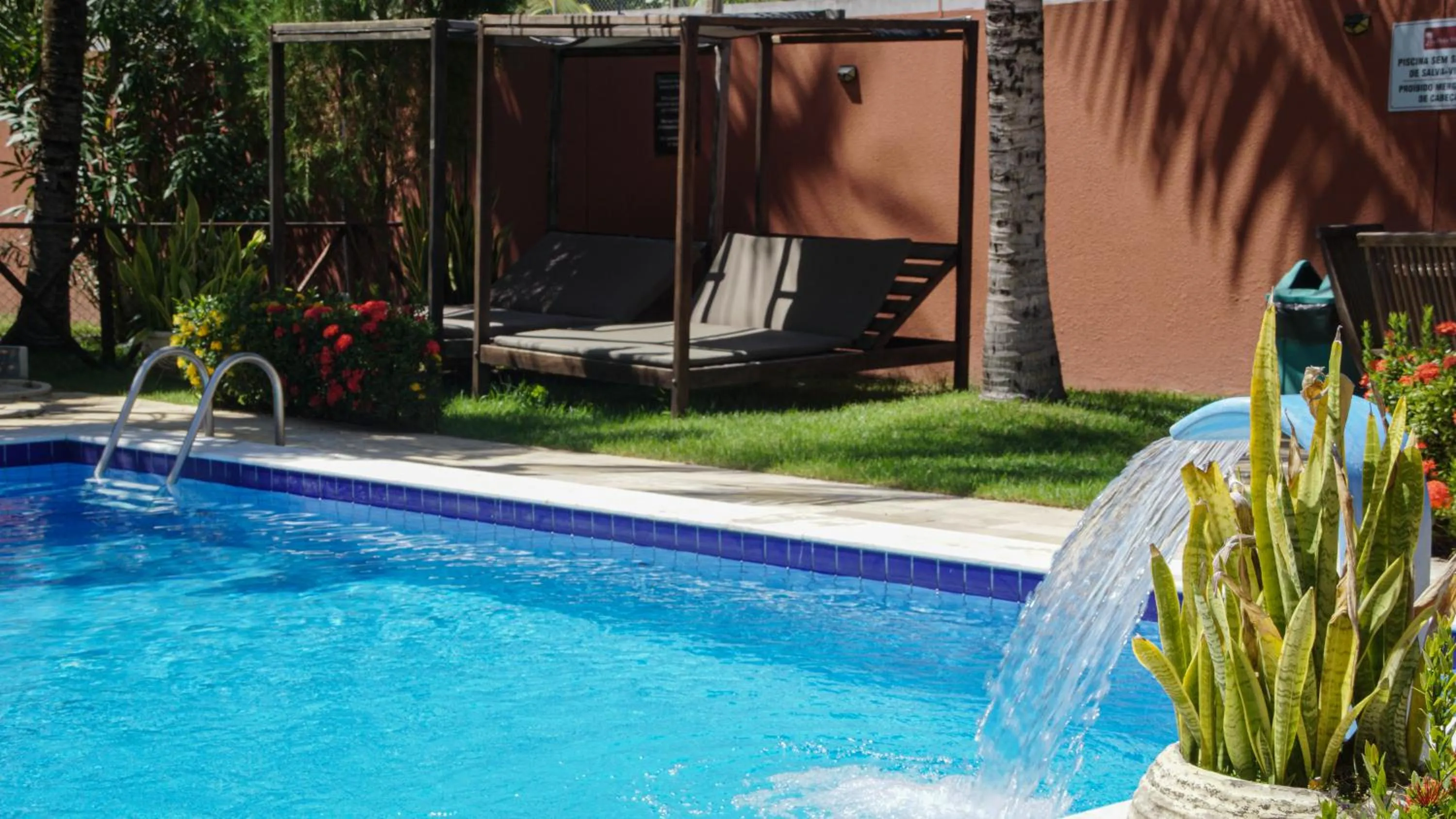 sunbed in La Dolce Vita Flat & Pousada