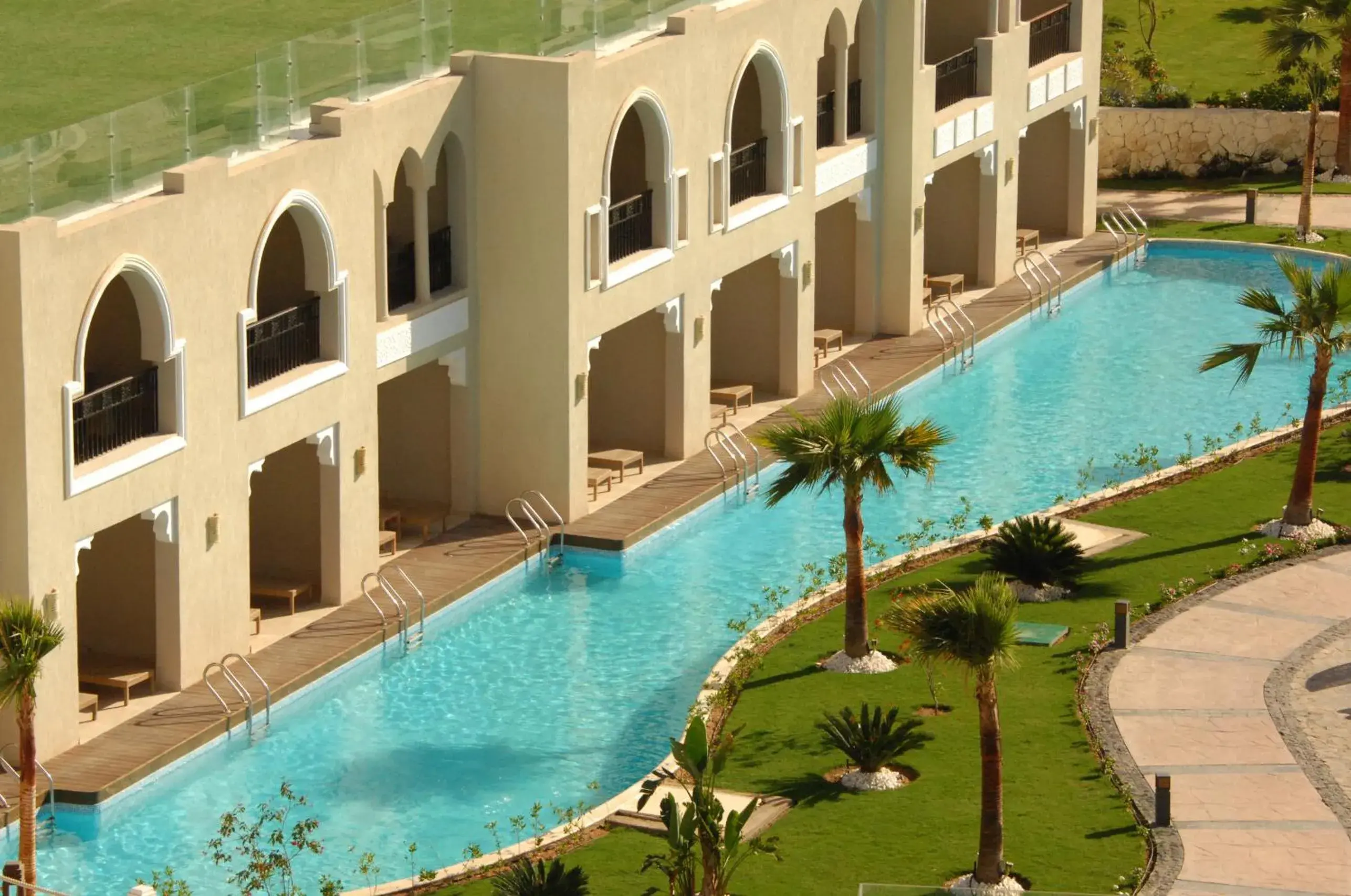 Deluxe Swim-Up Room - single occupancy - ( Adults Only ) in Sunrise Arabian Beach Resort Deluxe Swim-Up Room - single occupancy - ( Adults Only ) in Sunrise Arabian Beach Resort
