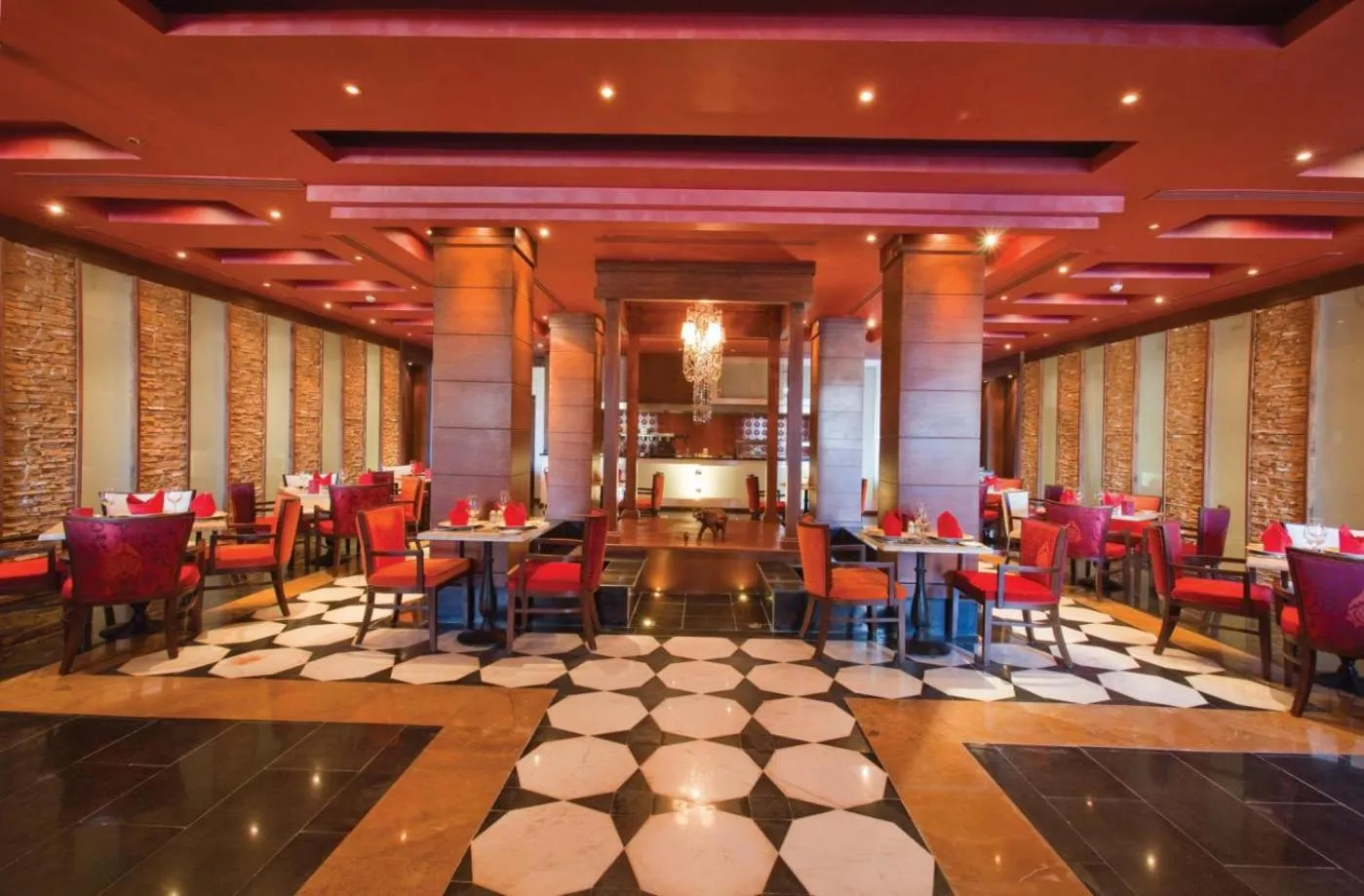 Restaurant/places to eat in Sunrise Arabian Beach Resort