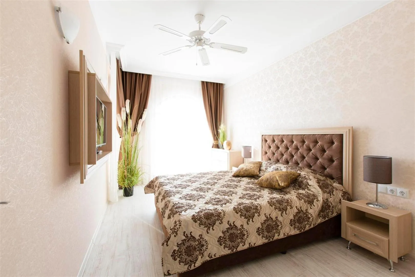 Bedroom, Bed in Harmony Suites Grand Resort