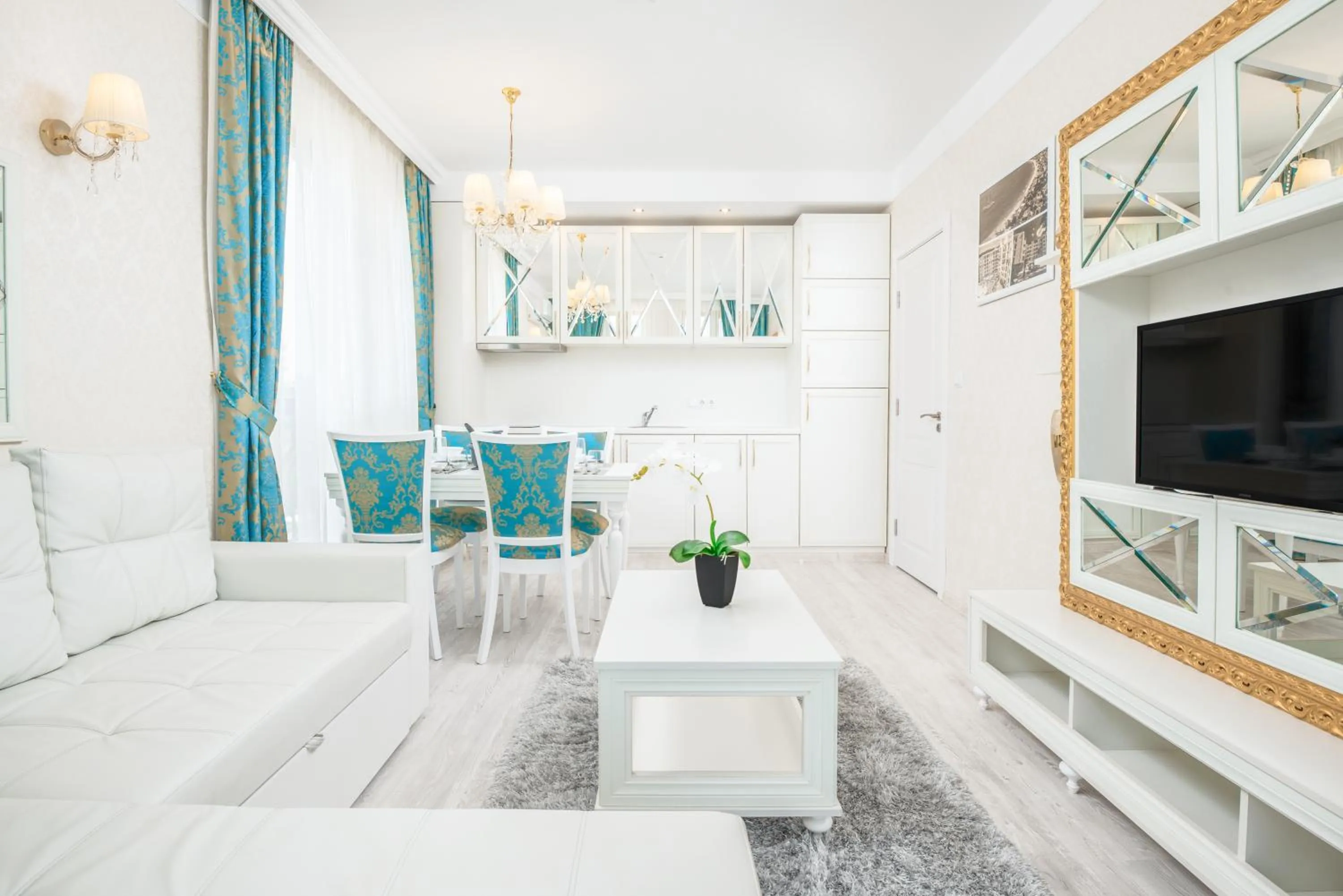 TV and multimedia in Harmony Suites Grand Resort