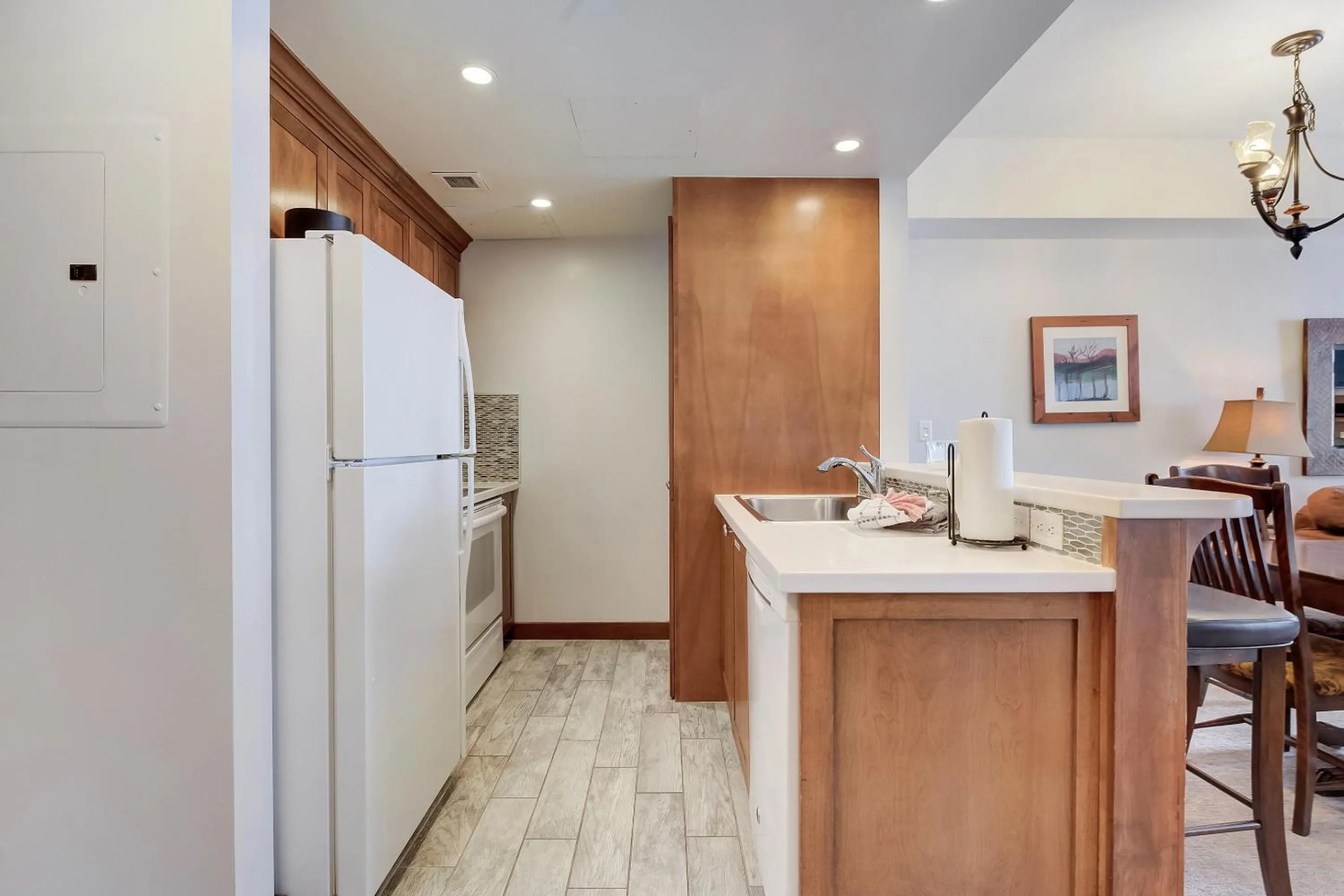 kitchen in Sundial Lodge by All Seasons Resort Lodging