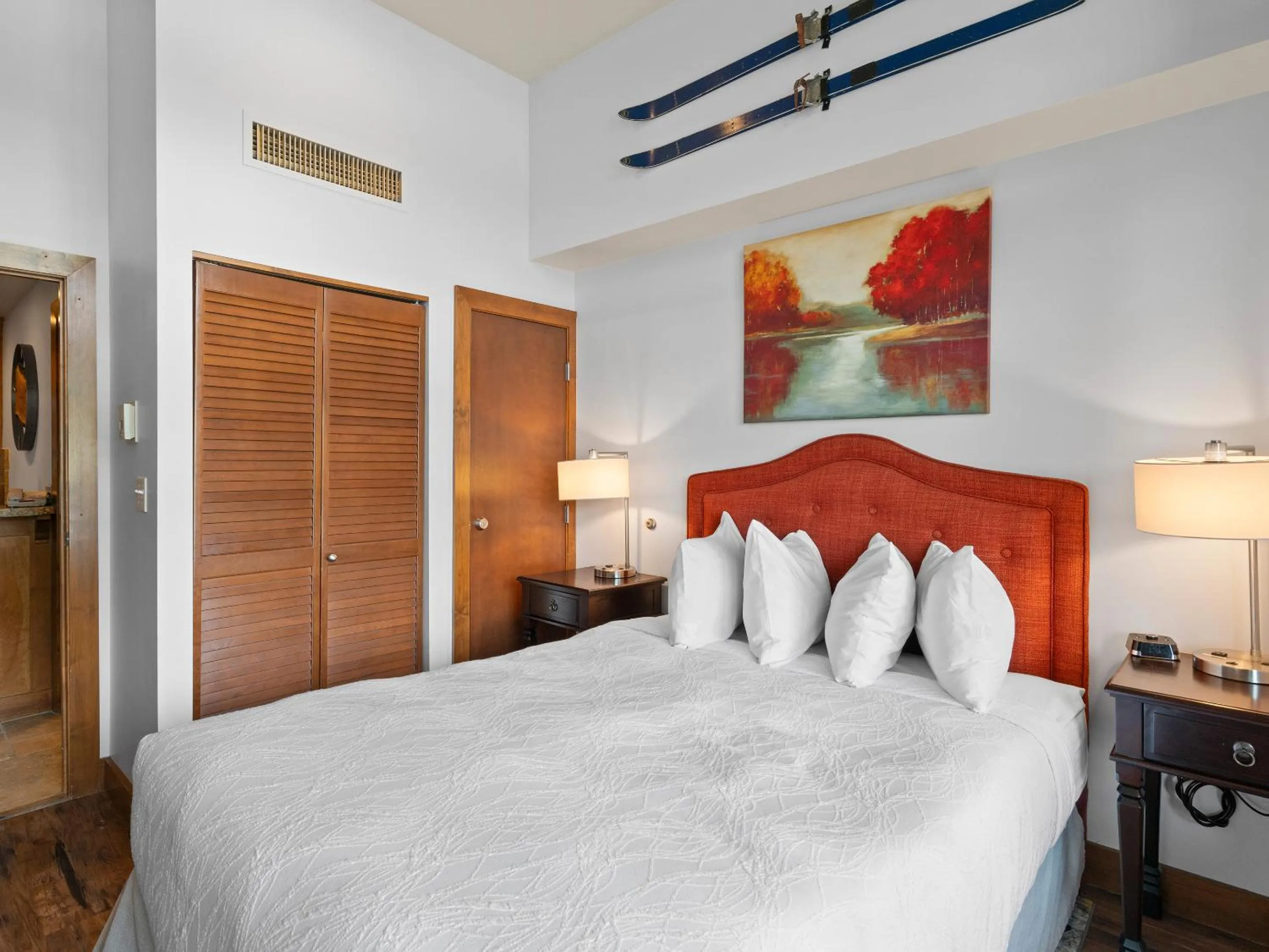 Bed in Sundial Lodge by All Seasons Resort Lodging