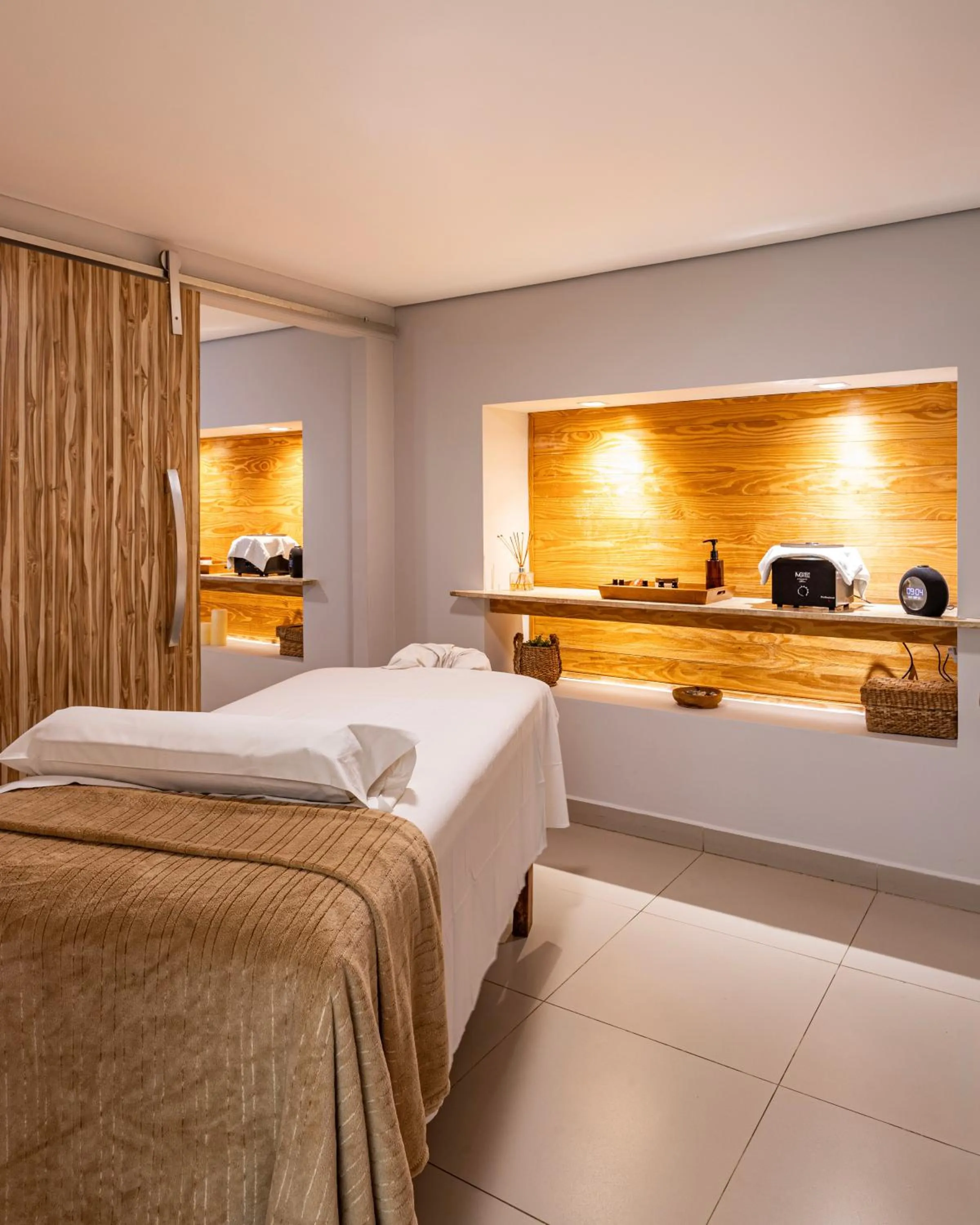 Spa and wellness centre/facilities, Bed in Rio Quente Resorts Refúgio Grand Premium - Antigo Hotel Turismo