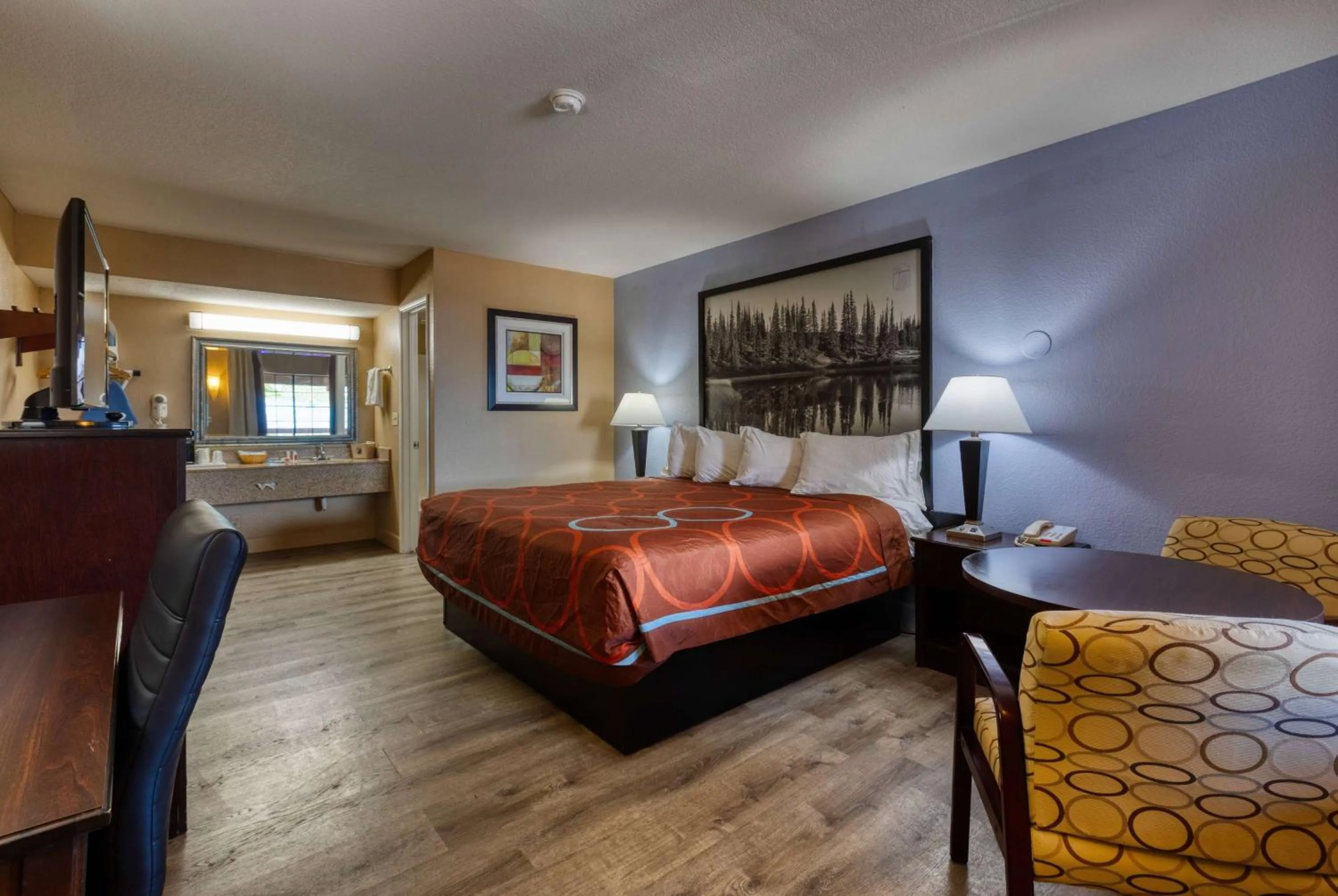 Photo of the whole room, Bed in Super 8 by Wyndham Payson