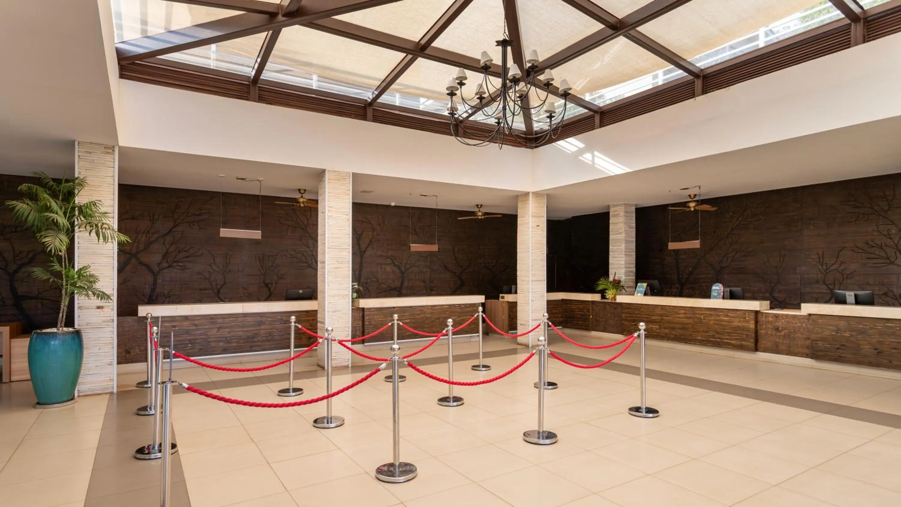 Lobby or reception in Rio Quente Resorts - Hotel Pousada
