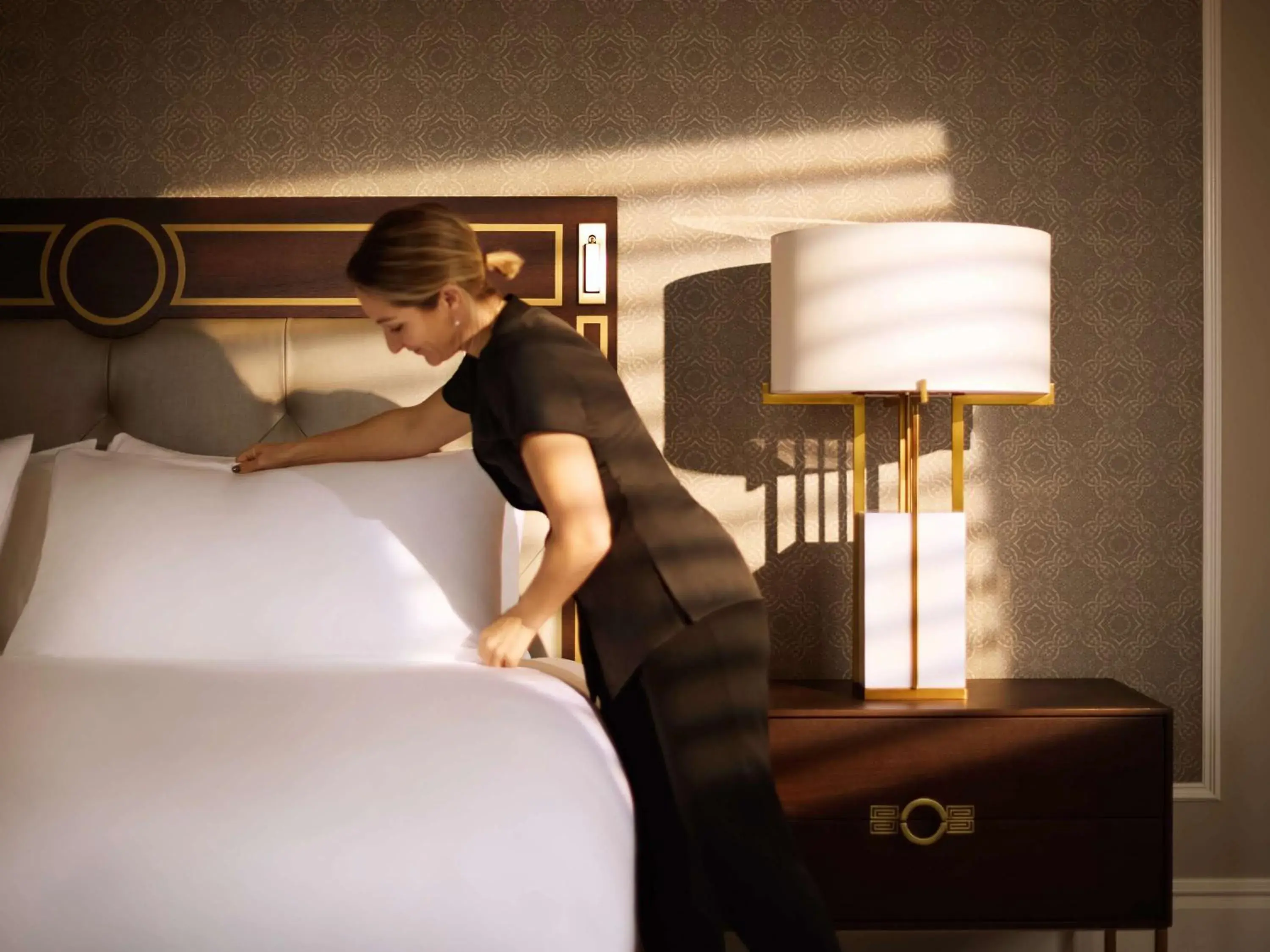 Deluxe Harbor View 1 King in Fairmont Empress Hotel Deluxe Harbor View 1 King in Fairmont Empress Hotel