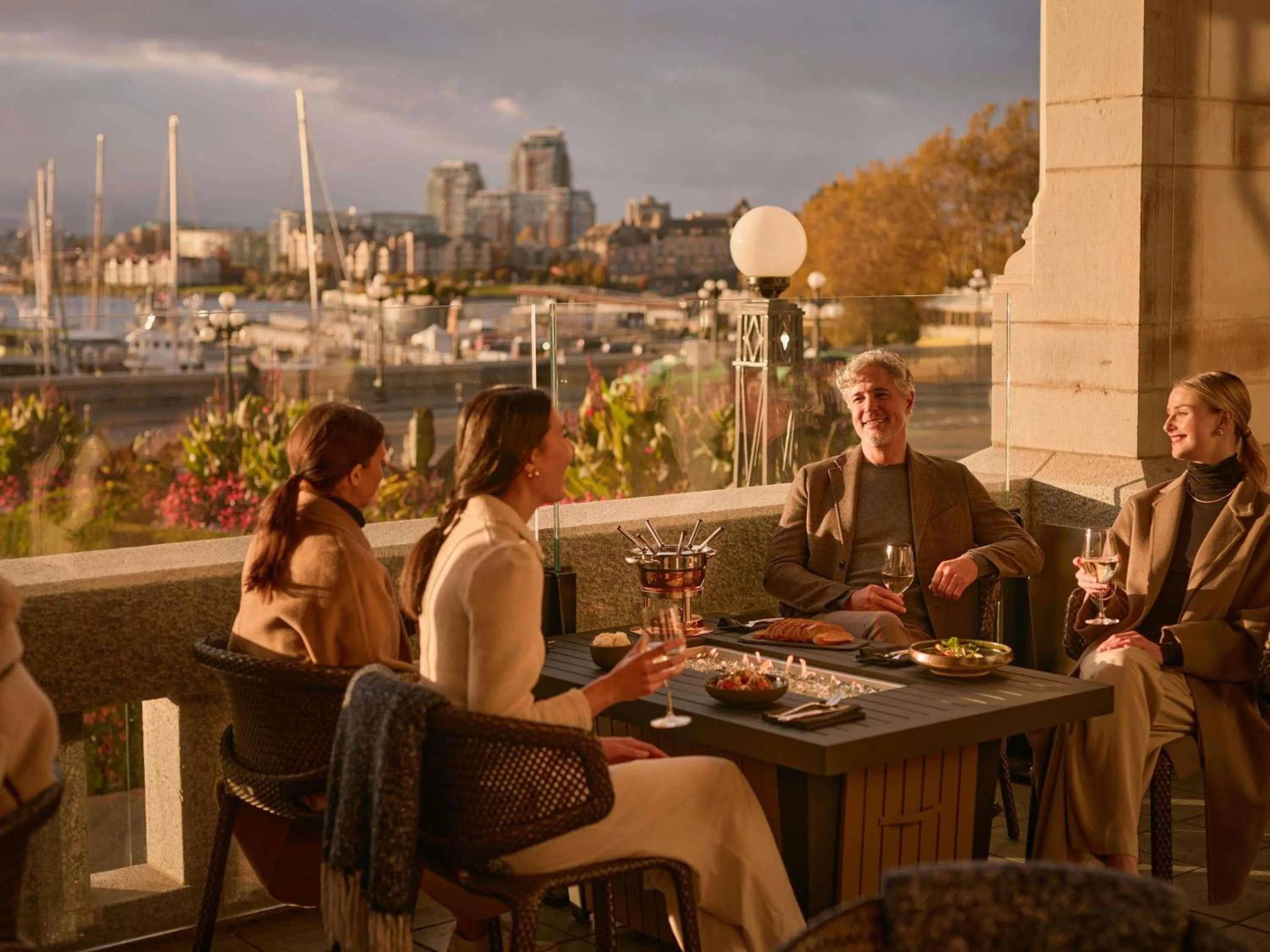 Restaurant/places to eat in Fairmont Empress Hotel