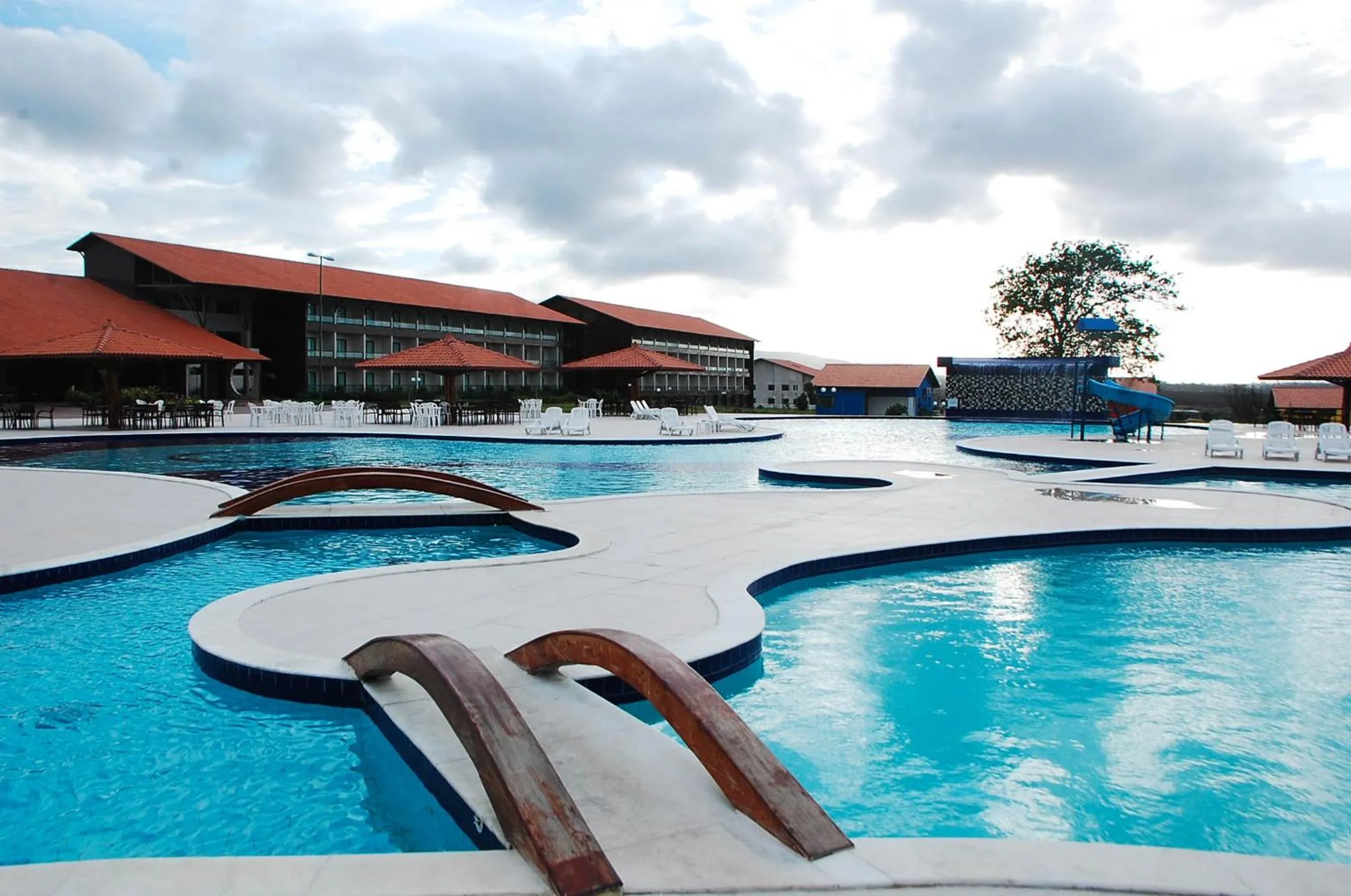 Swimming pool in Hotel Canarius de Gravatá
