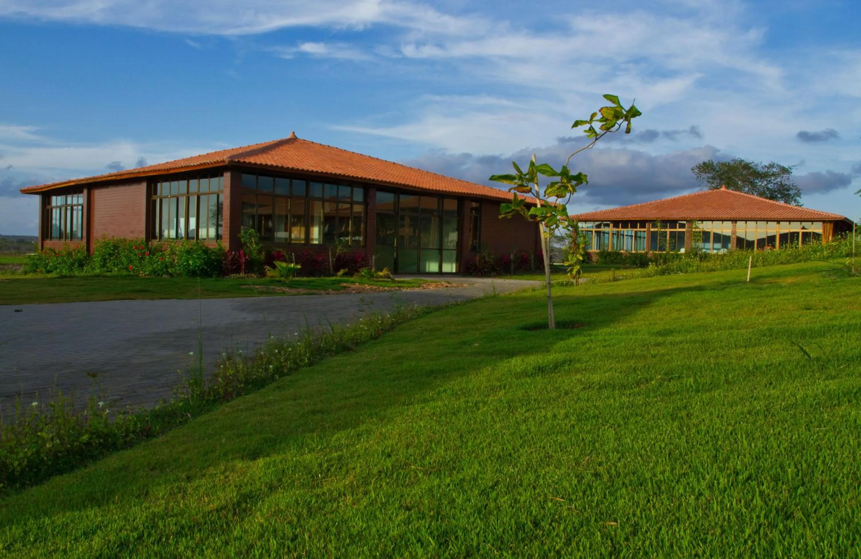Facade/entrance in Hotel Canarius de Gravatá