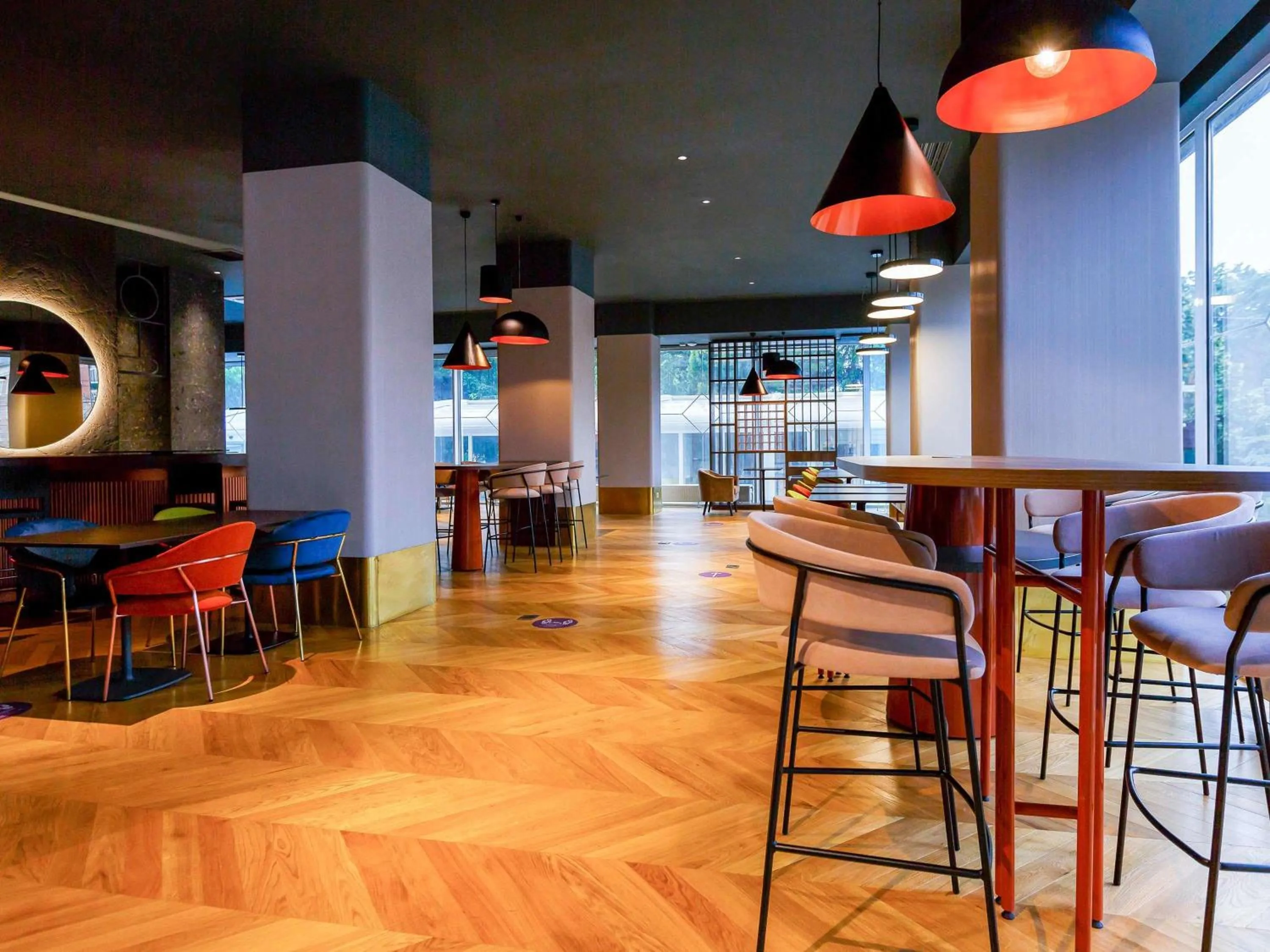 Lounge or bar in Mercure Galati Centrum