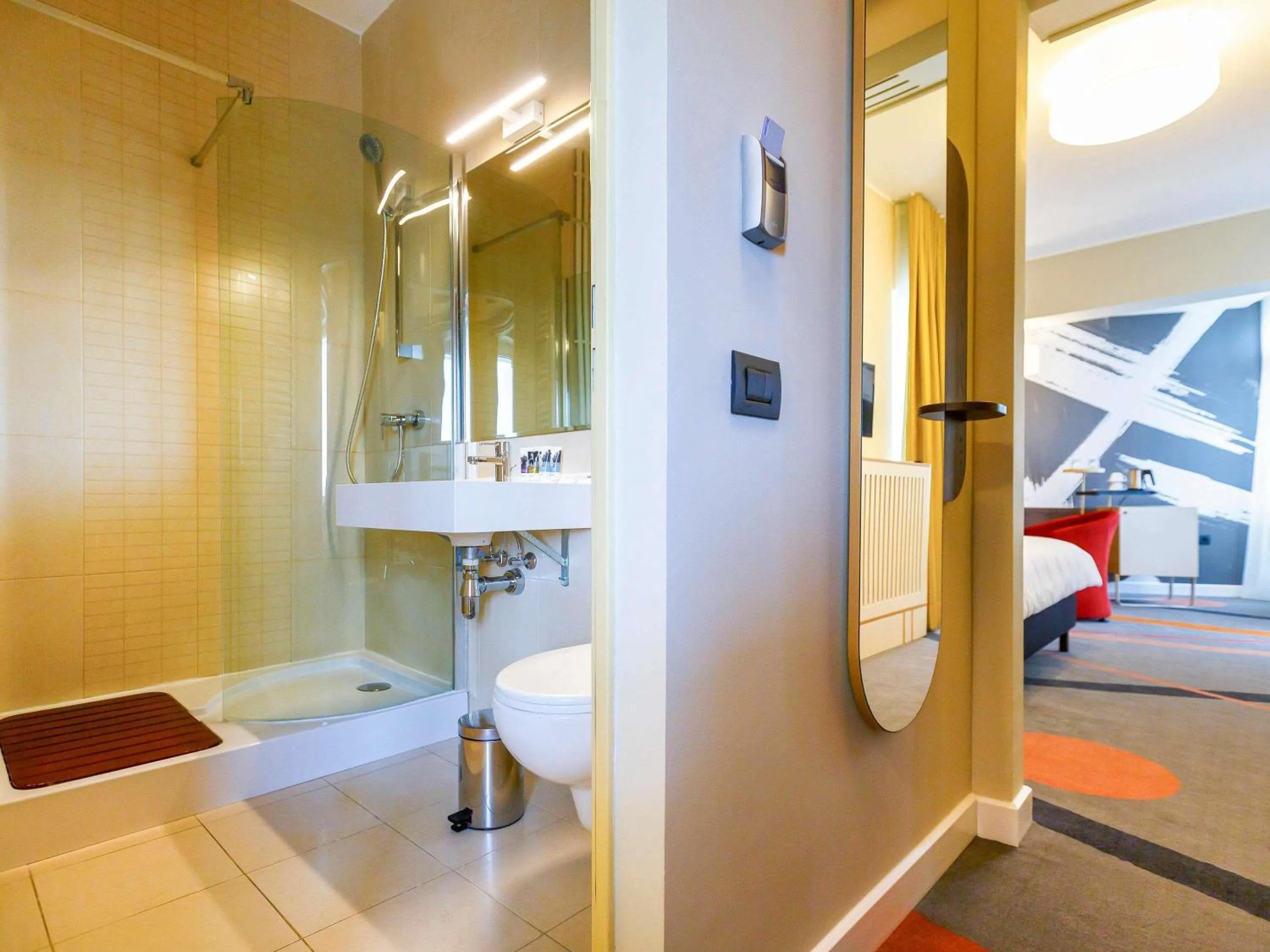 Bedroom in Mercure Galati Centrum