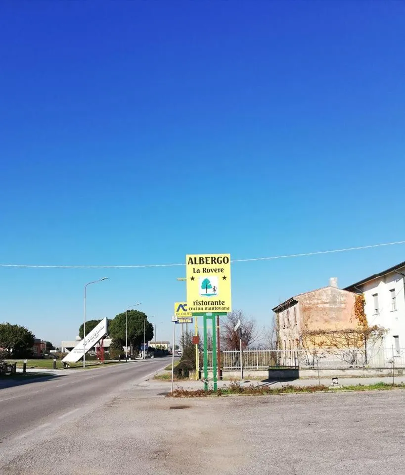 Property building in Albergo La Rovere