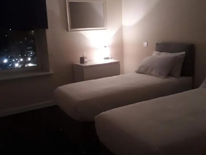 Bedroom, Bed in Stonefield Rooms