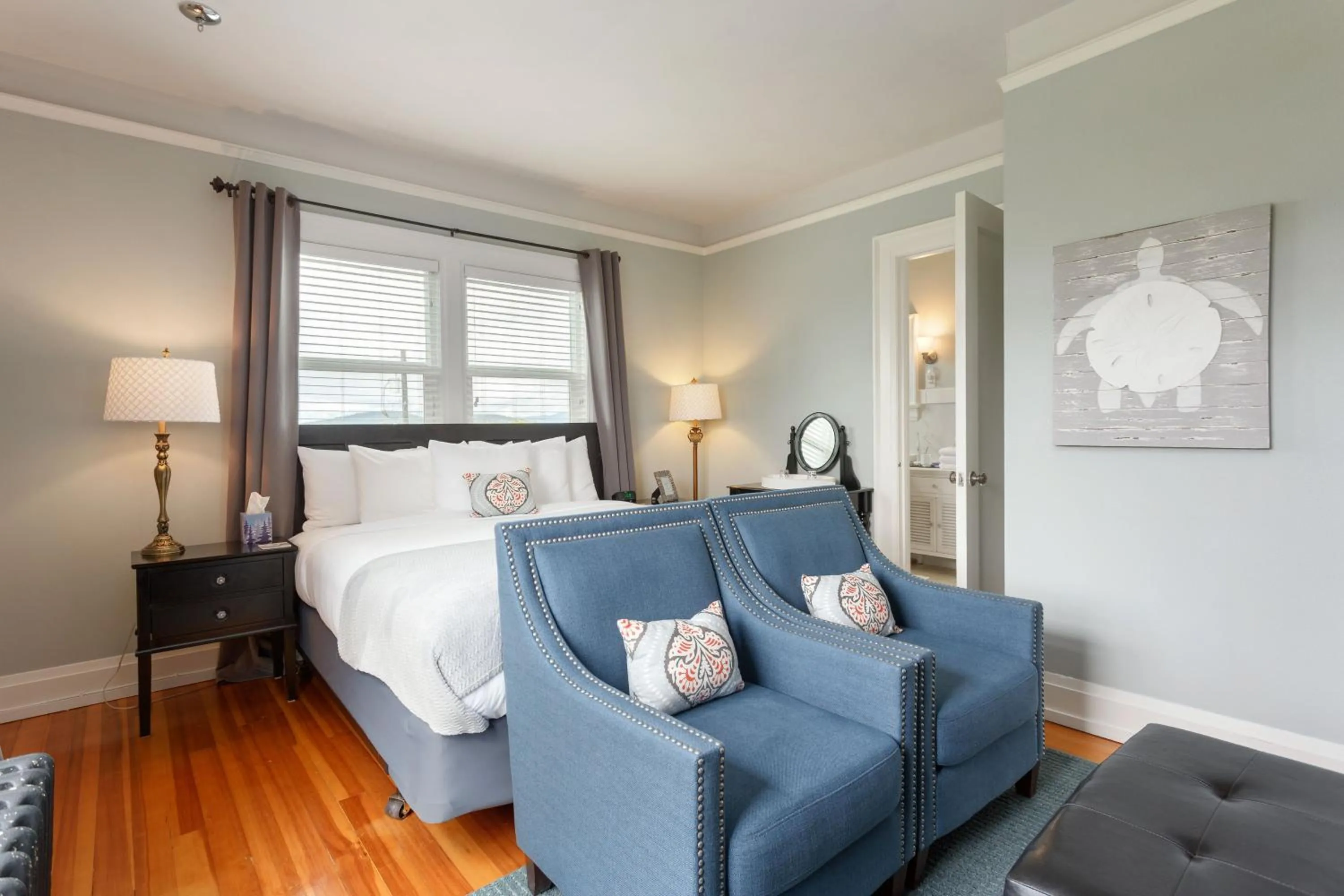 Nantucket Inn - Anacortes