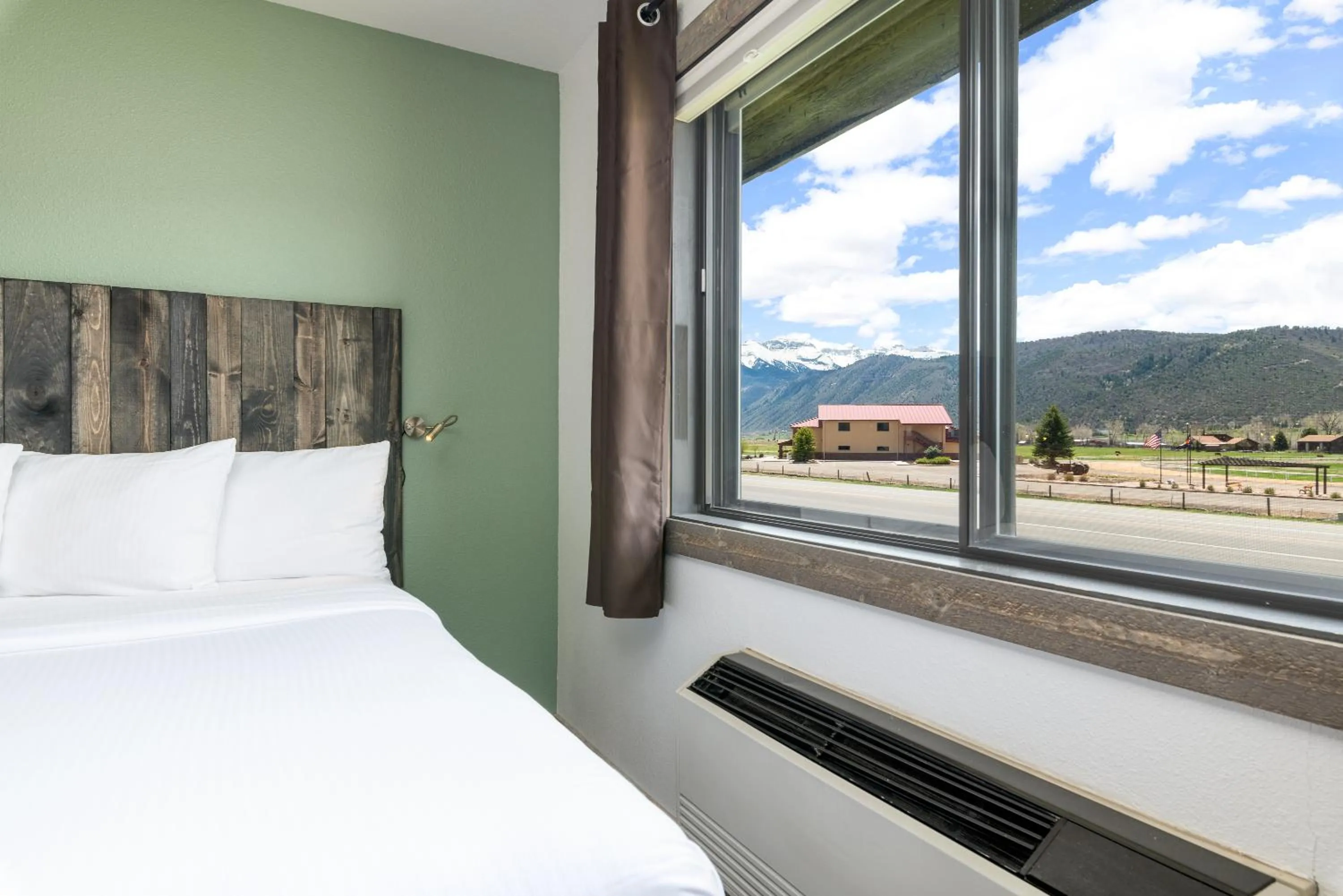 Mountain view in MTN Lodge Ridgway