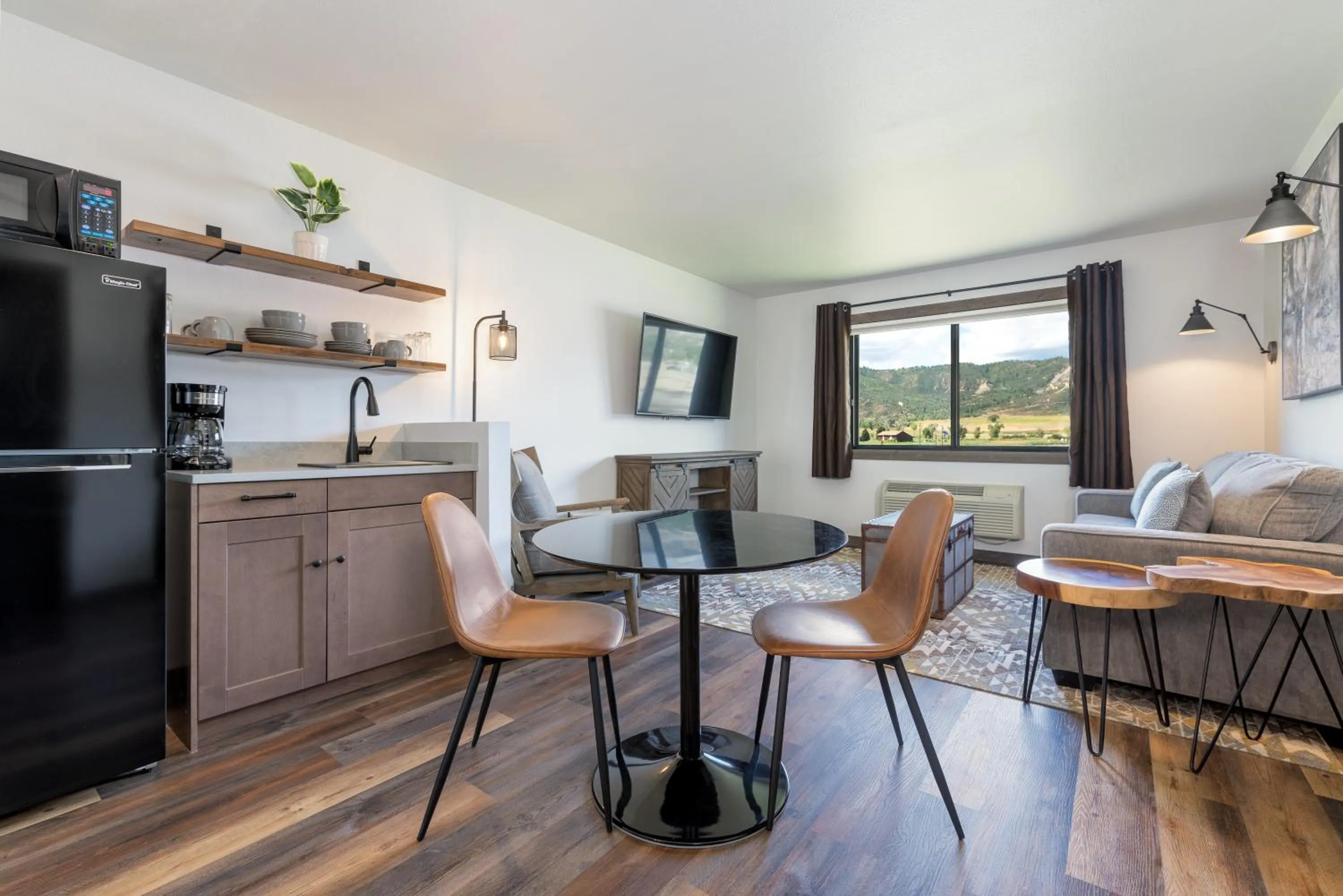 Kitchen or kitchenette in MTN Lodge Ridgway