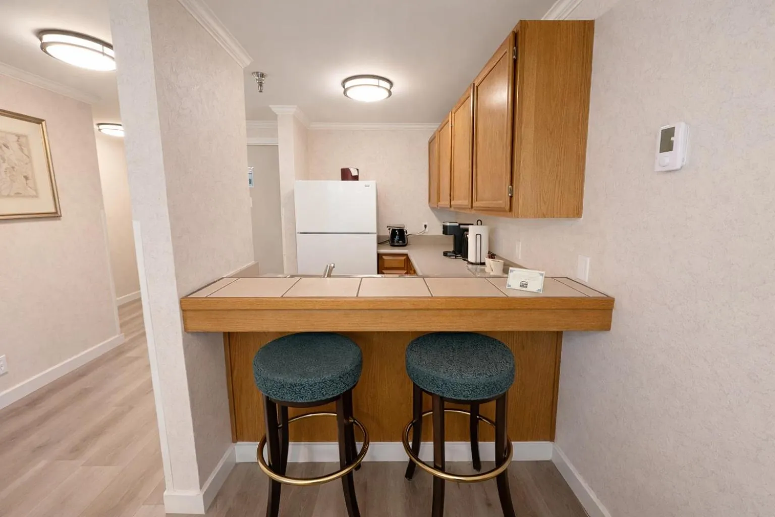 Kitchen or kitchenette in Friday Harbor Suites