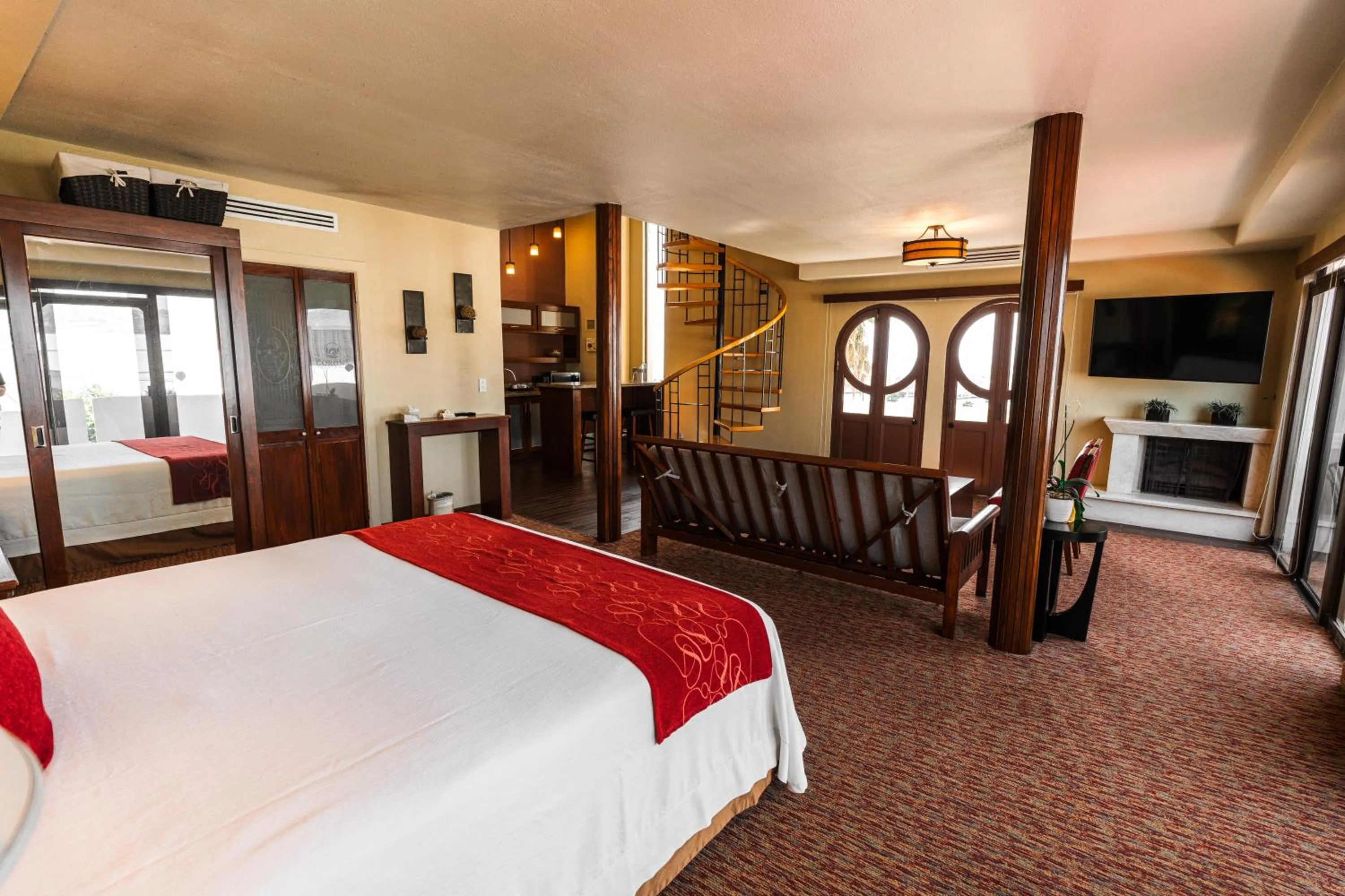 Bed in Corona Hotel & Spa