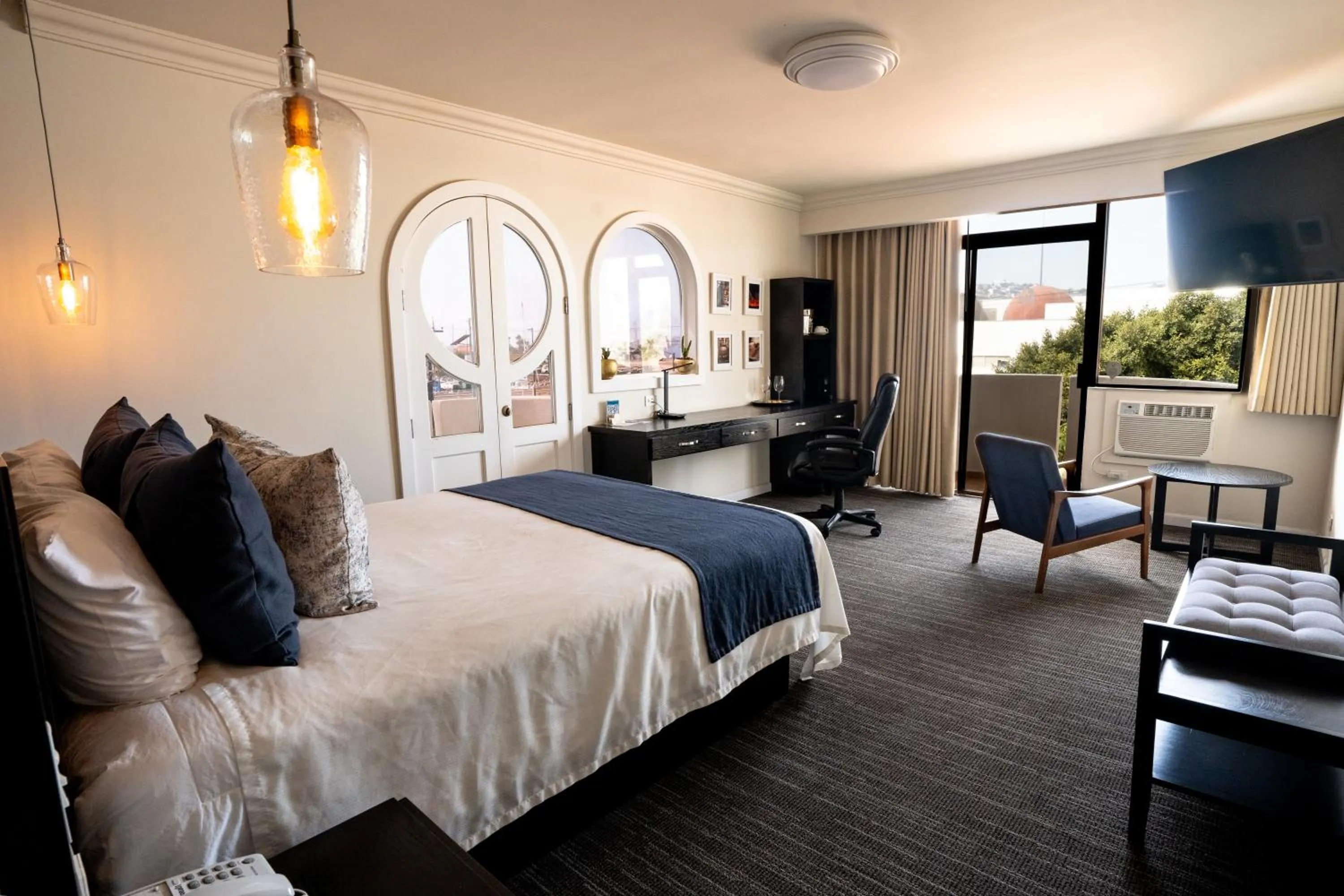 Bed in Corona Hotel & Spa