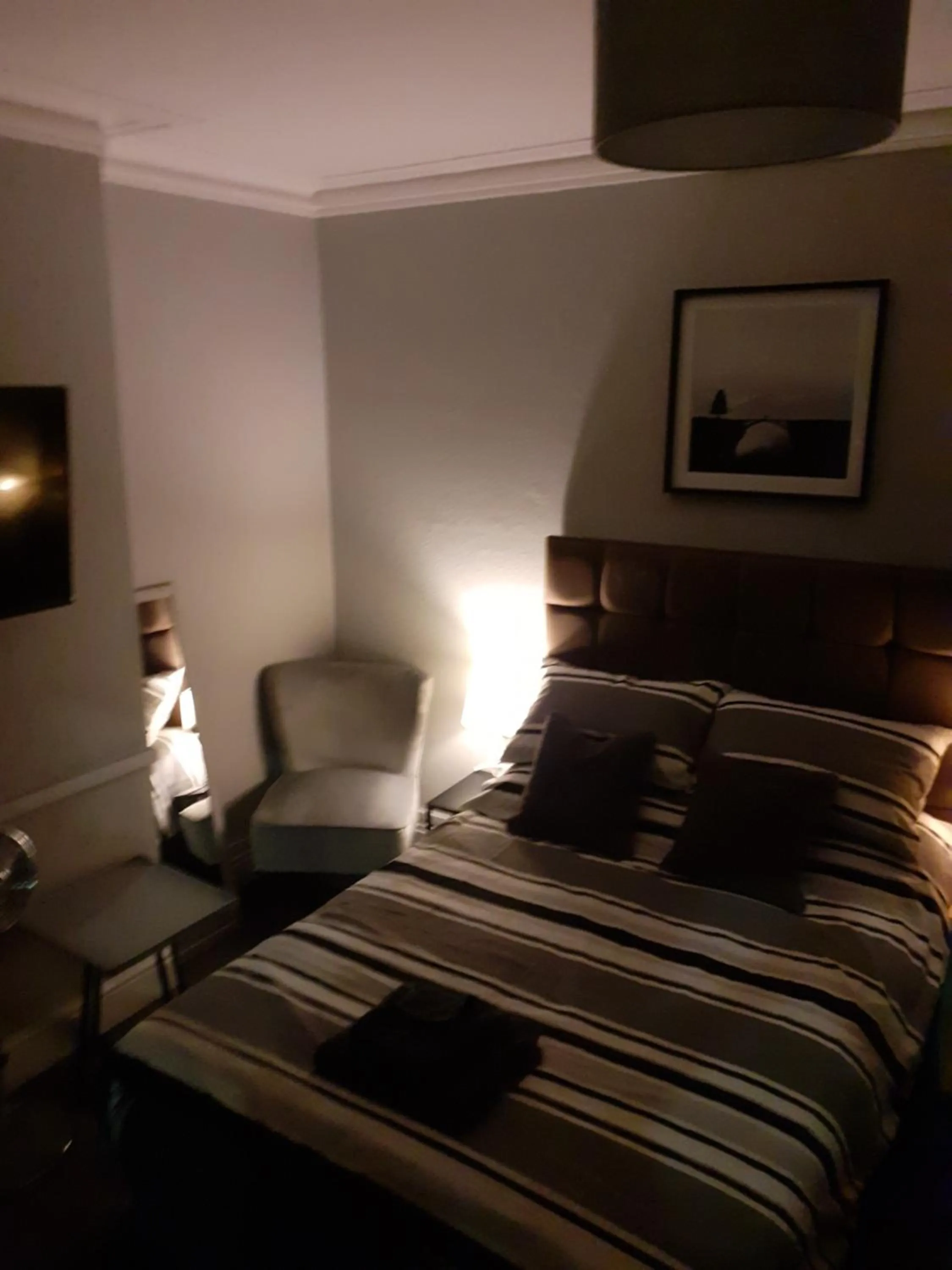 Bed in Caversham Lodge