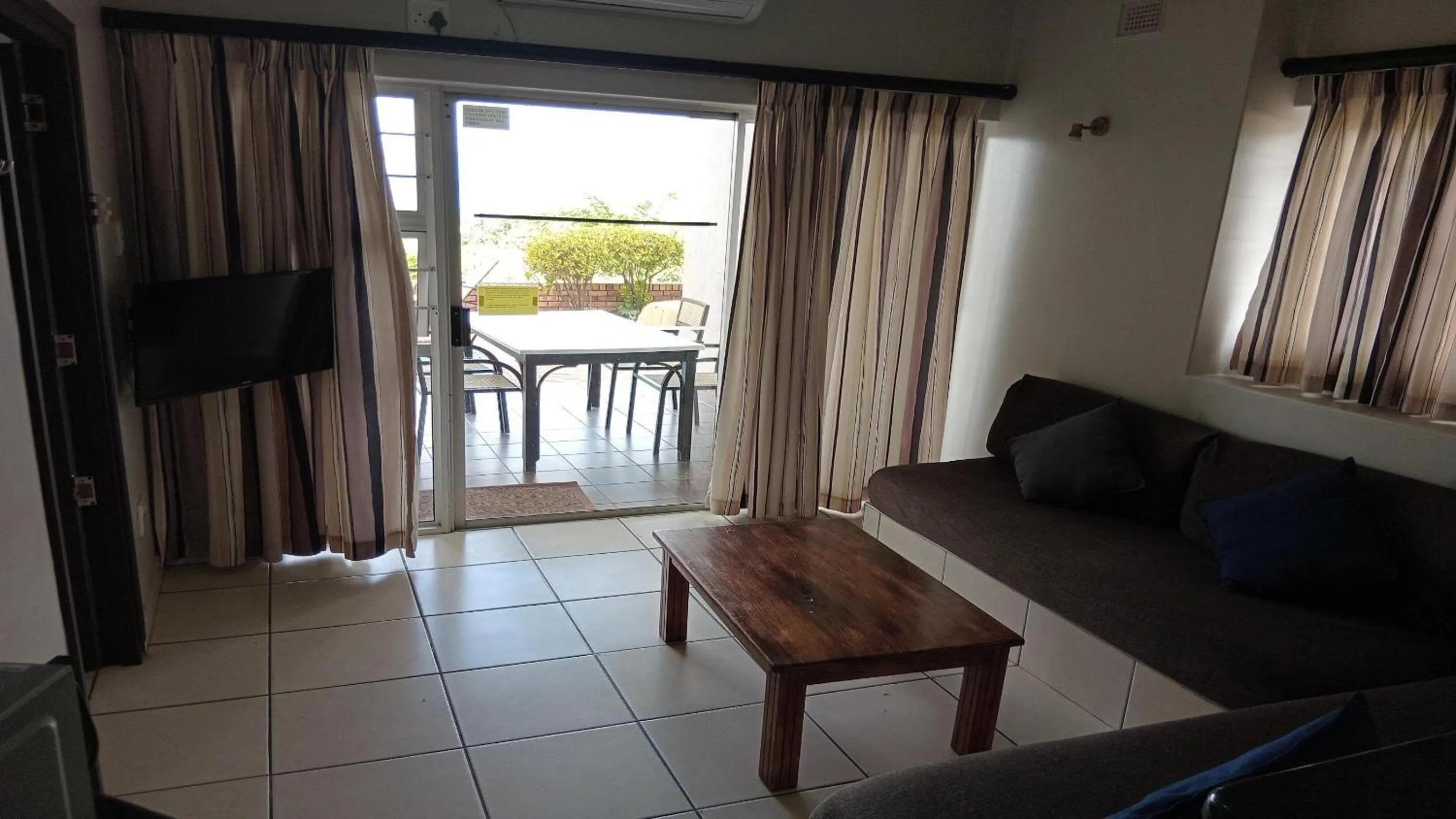 Living room in Sunrise Beach Resort
