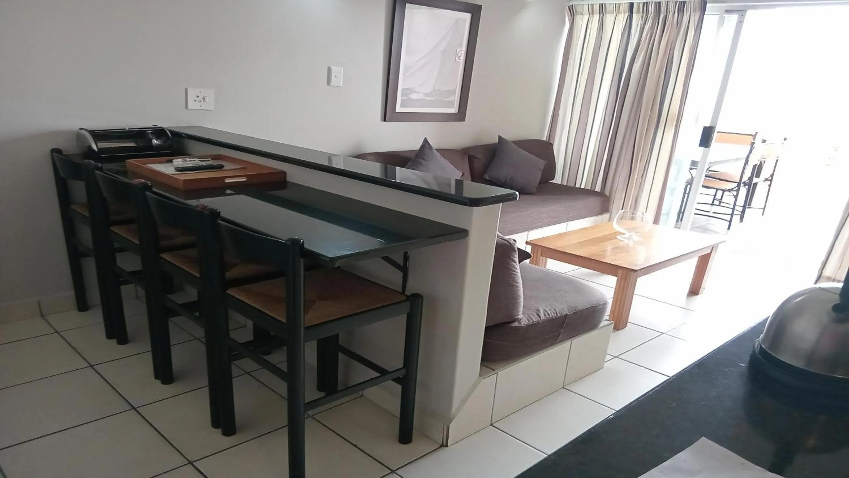 Dining area in Sunrise Beach Resort