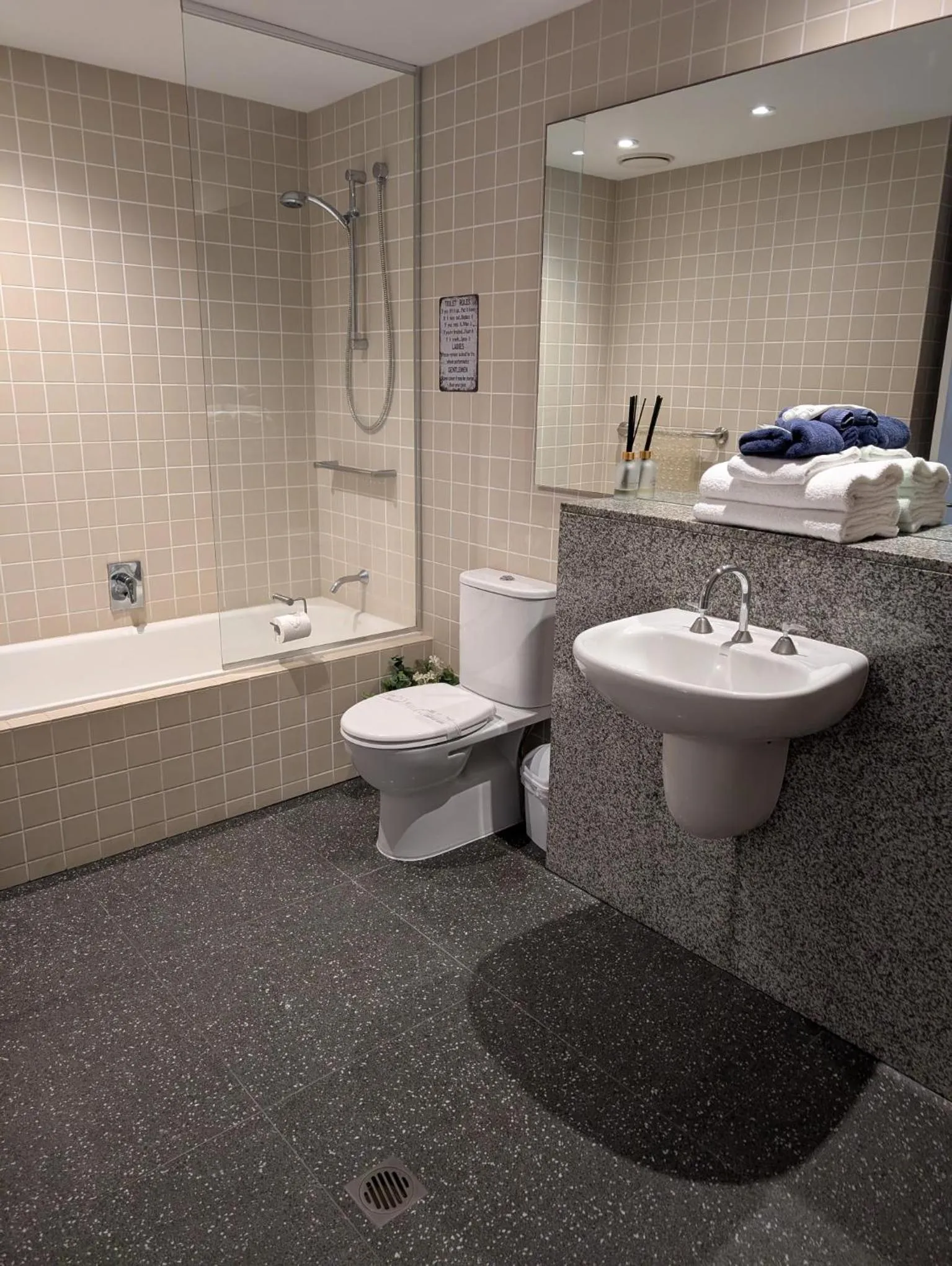 Space Holiday Apartments